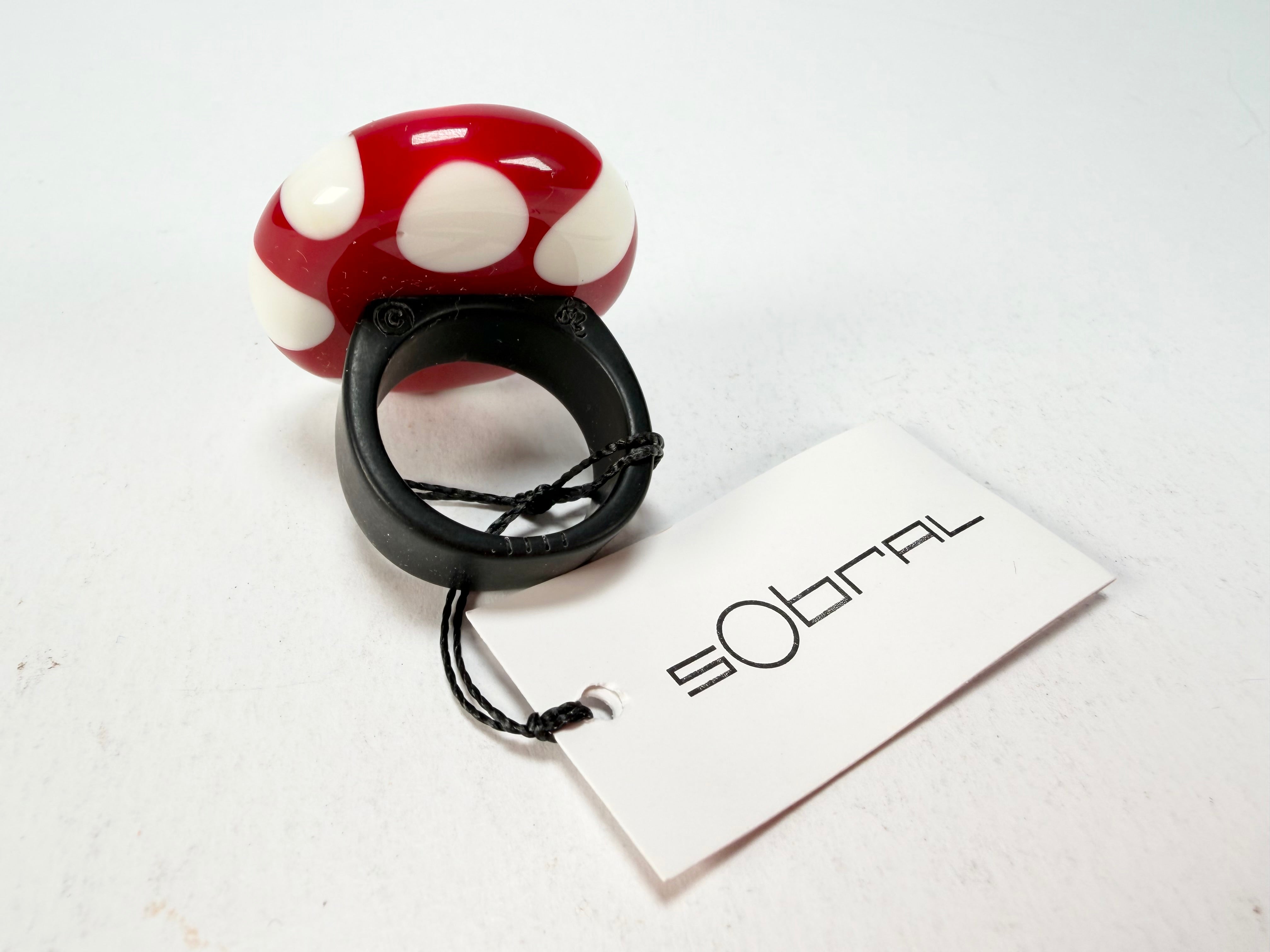 Sobral - Dots "Dots" Red & White Resin Ring ( 005354 ) - Size UK U / US 10