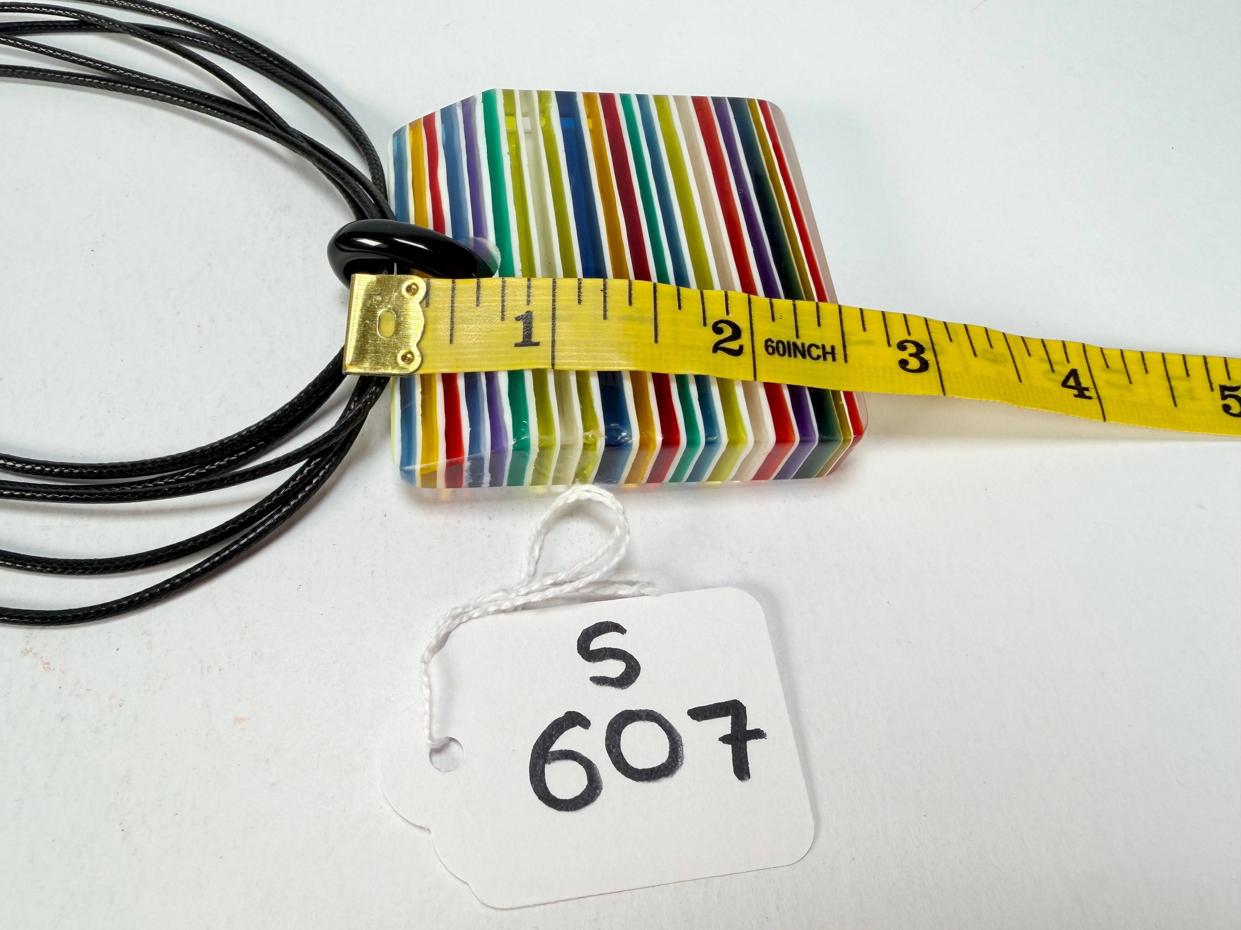 Sobral - Candy Pop "Fyrkant" Studio Creation Resin Necklace ( 000000 )