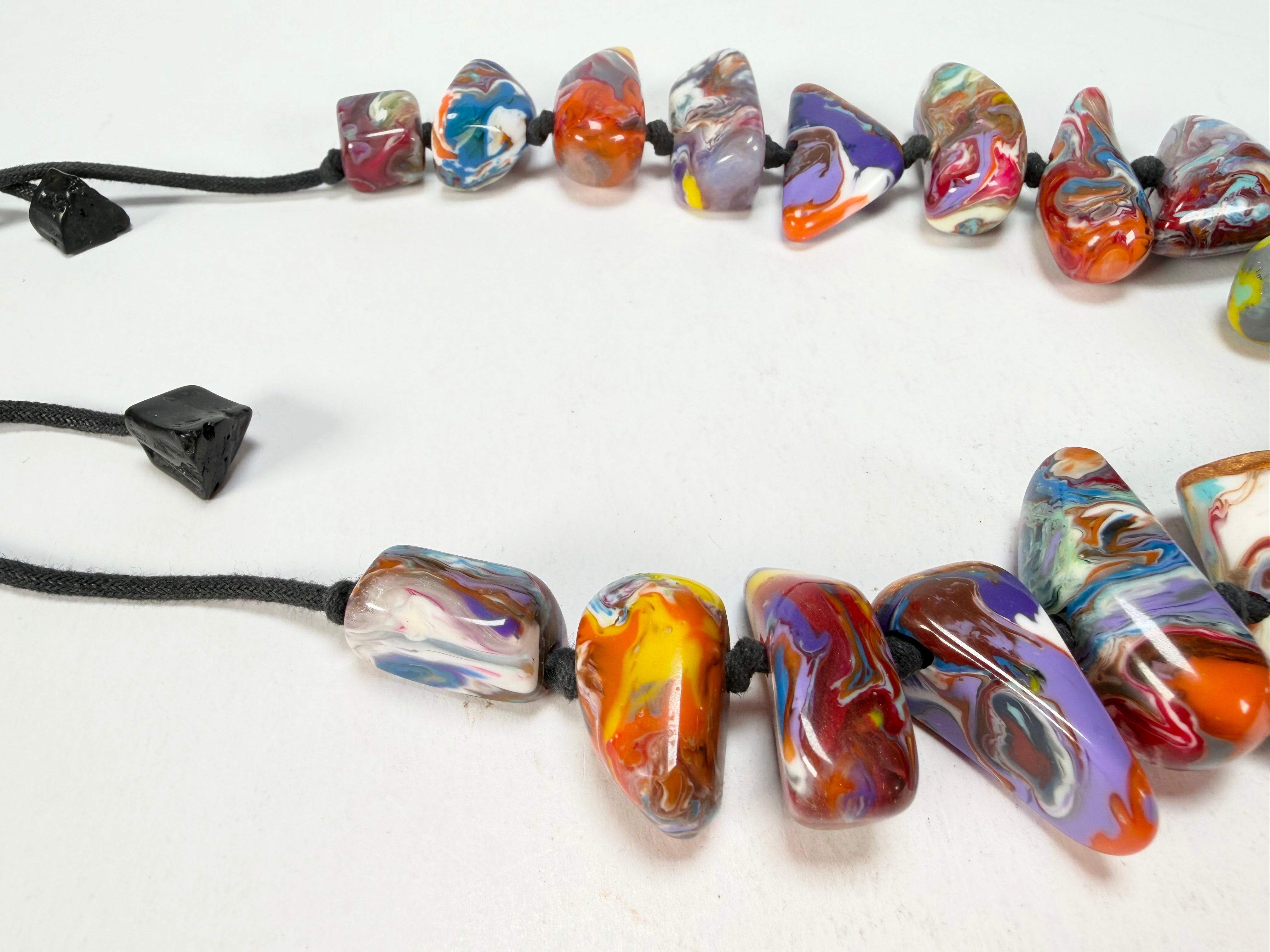 Sobral - Multi-Colour "Jagged" Studio Creation Pollock Resin Necklace ( 000000 )