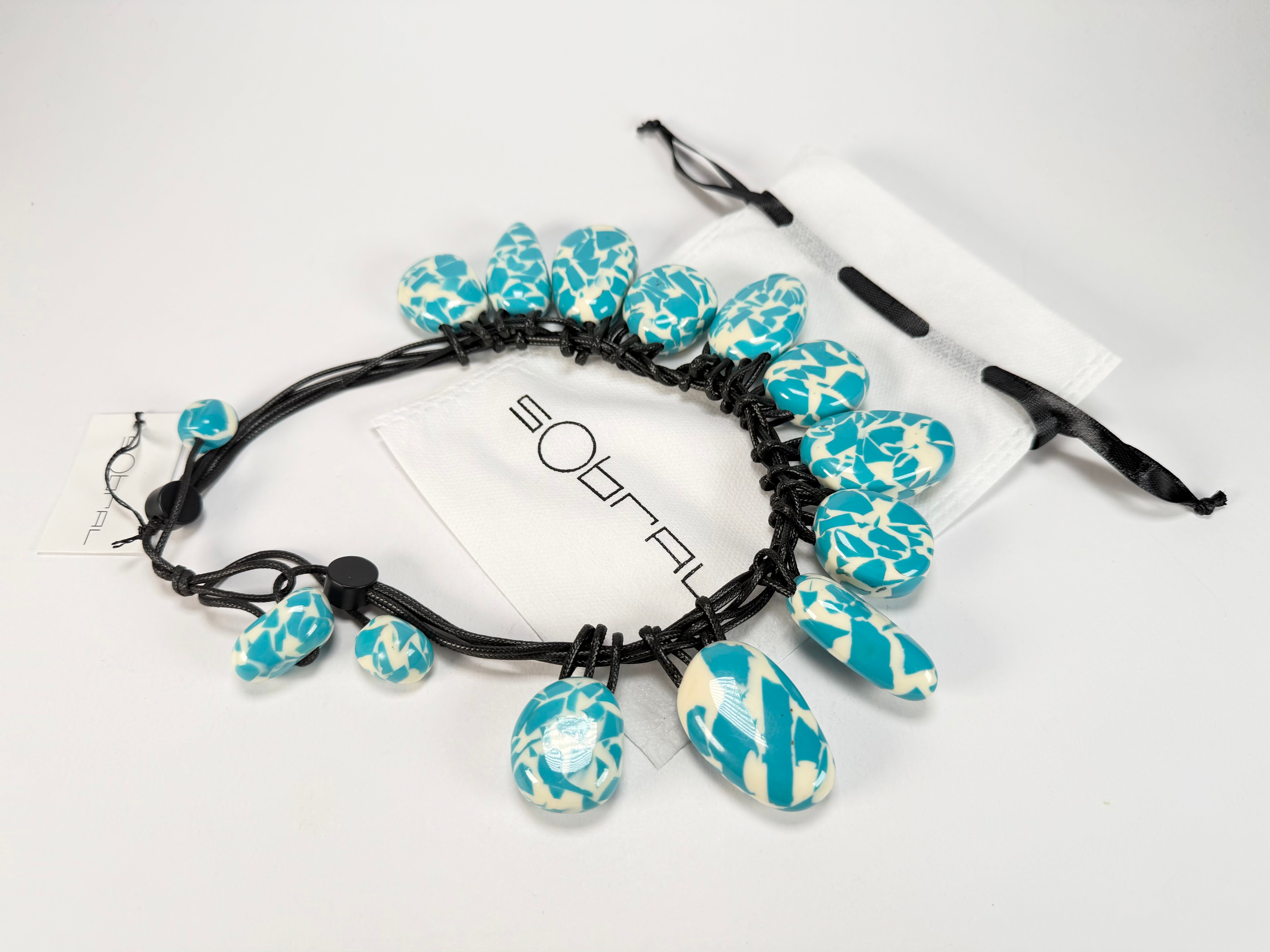 Sobral - Studio Creation "Fragments" Blue & White Resin Necklace ( 000000 )