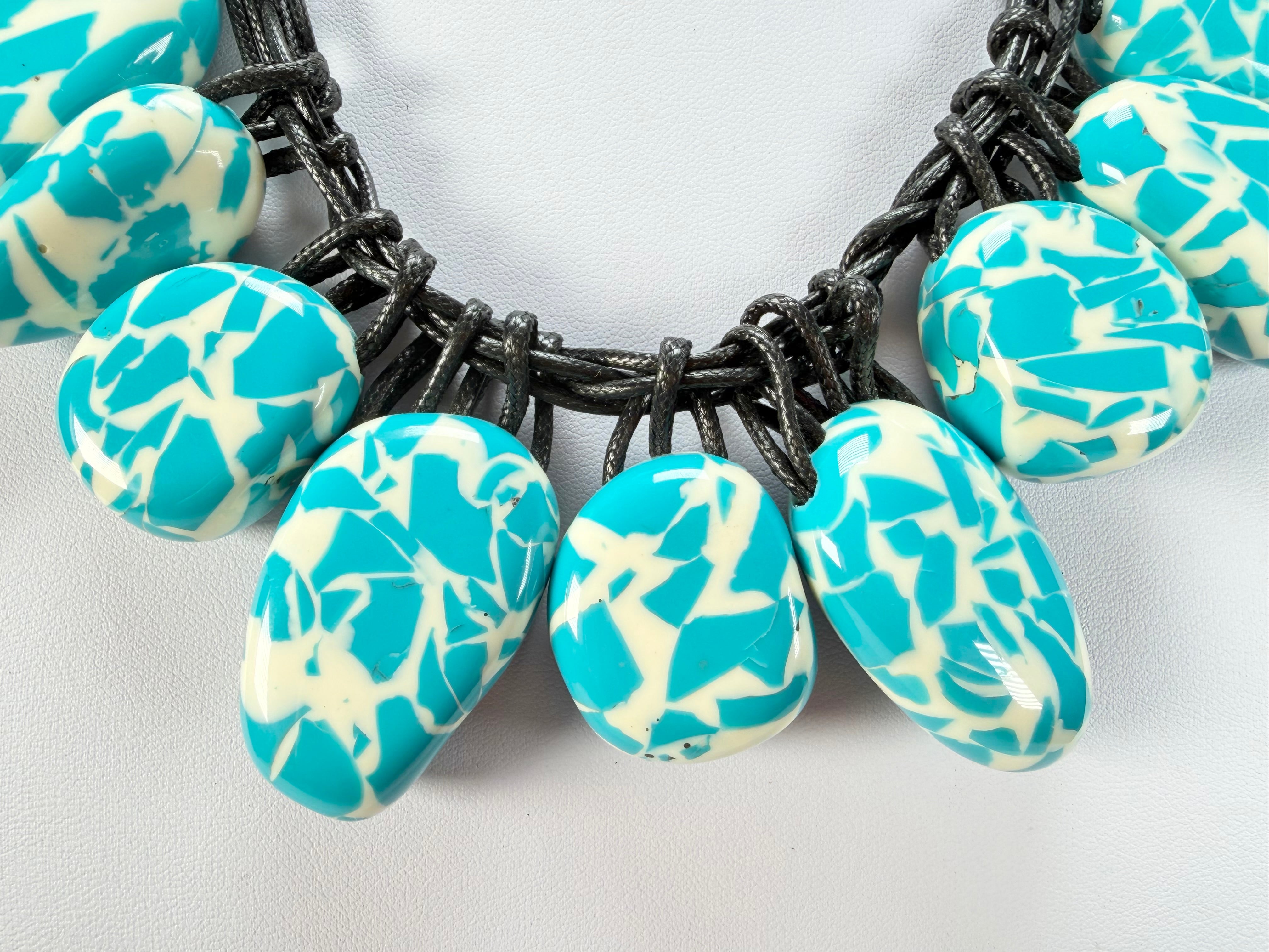 Sobral - Studio Creation "Fragments" Blue & White Resin Necklace ( 000000 )