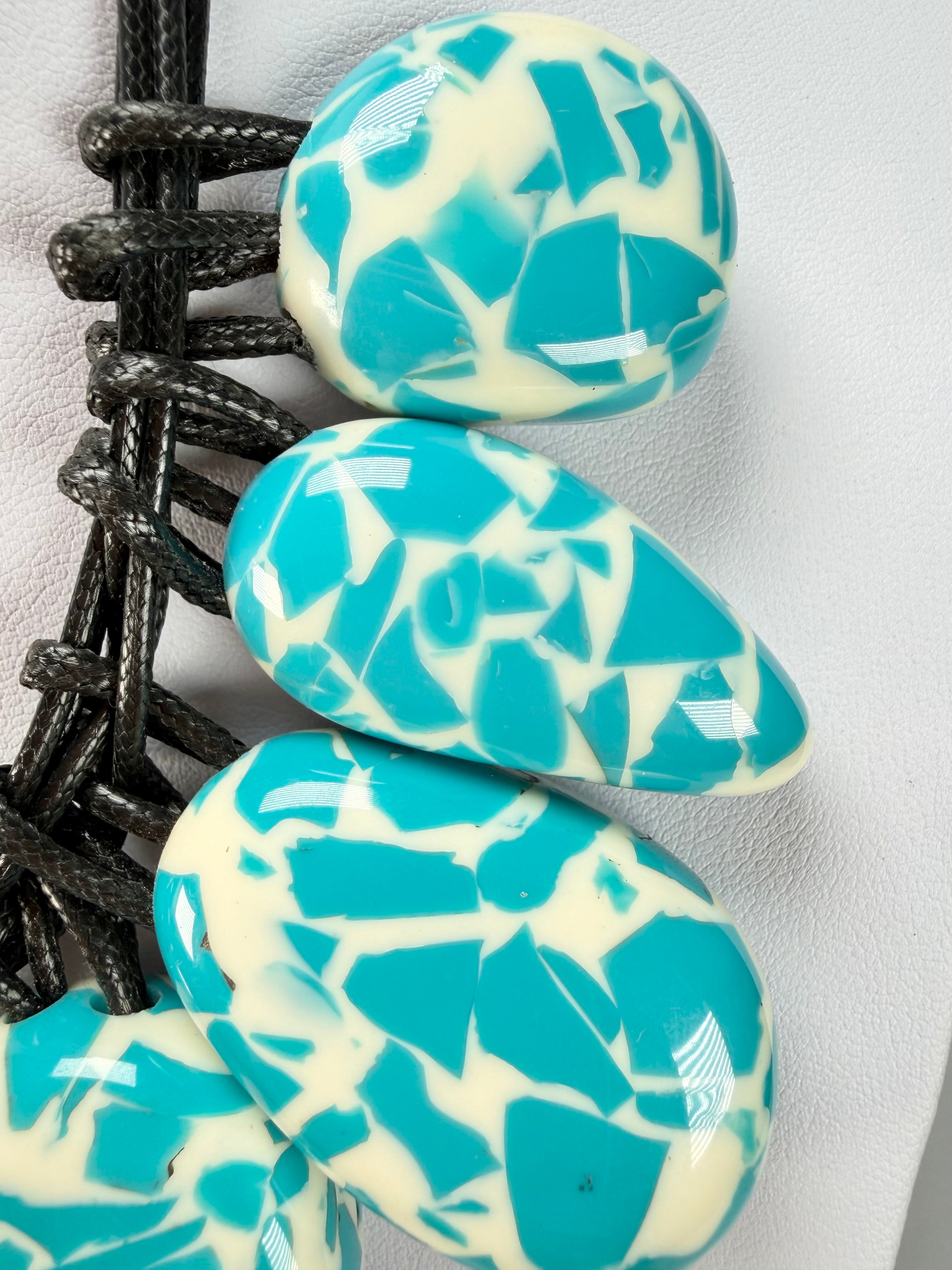Sobral - Studio Creation "Fragments" Blue & White Resin Necklace ( 000000 )