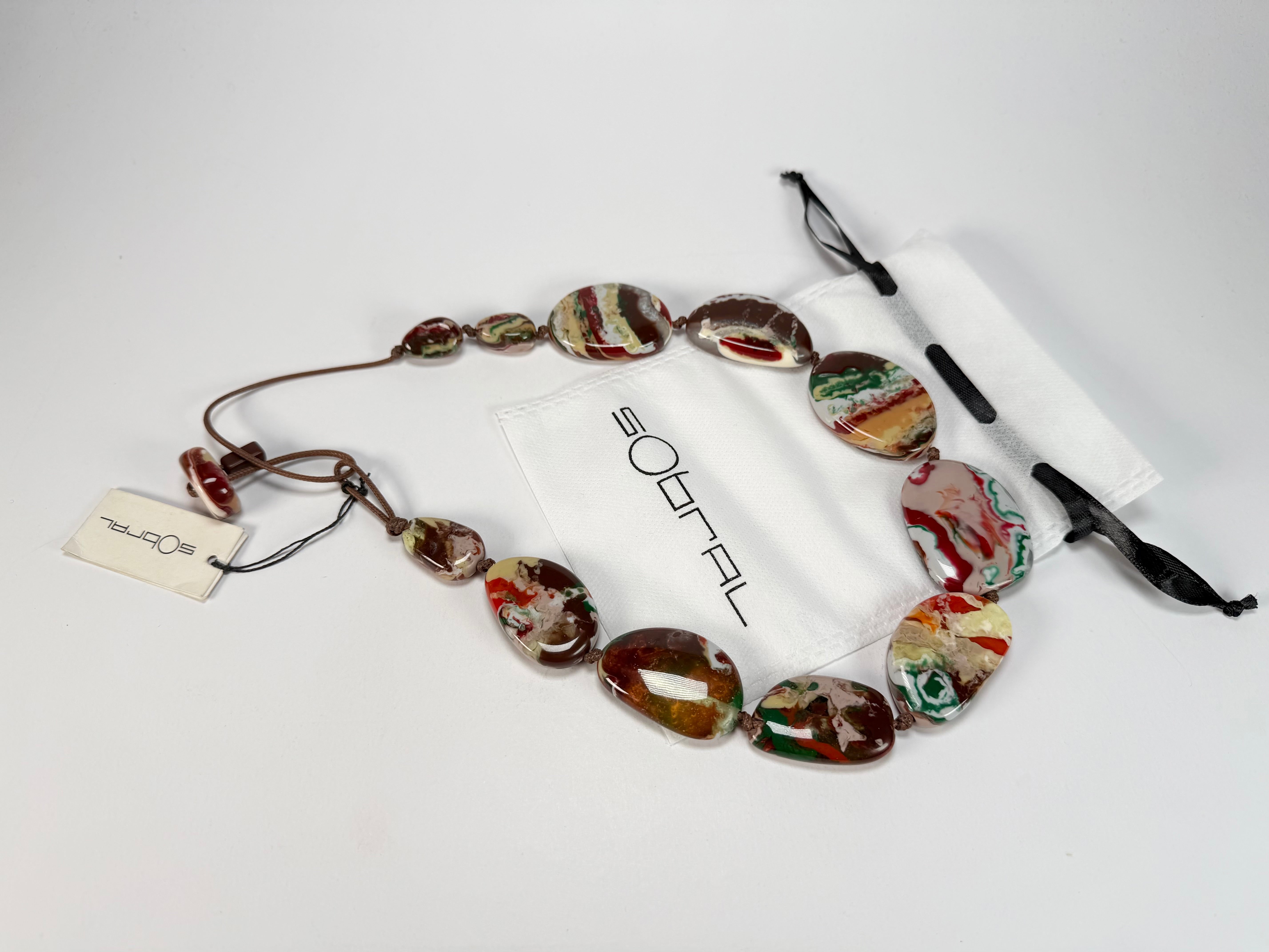 Sobral - Studio Creation "Costal" Riverstone Resin Necklace ( 000000 )