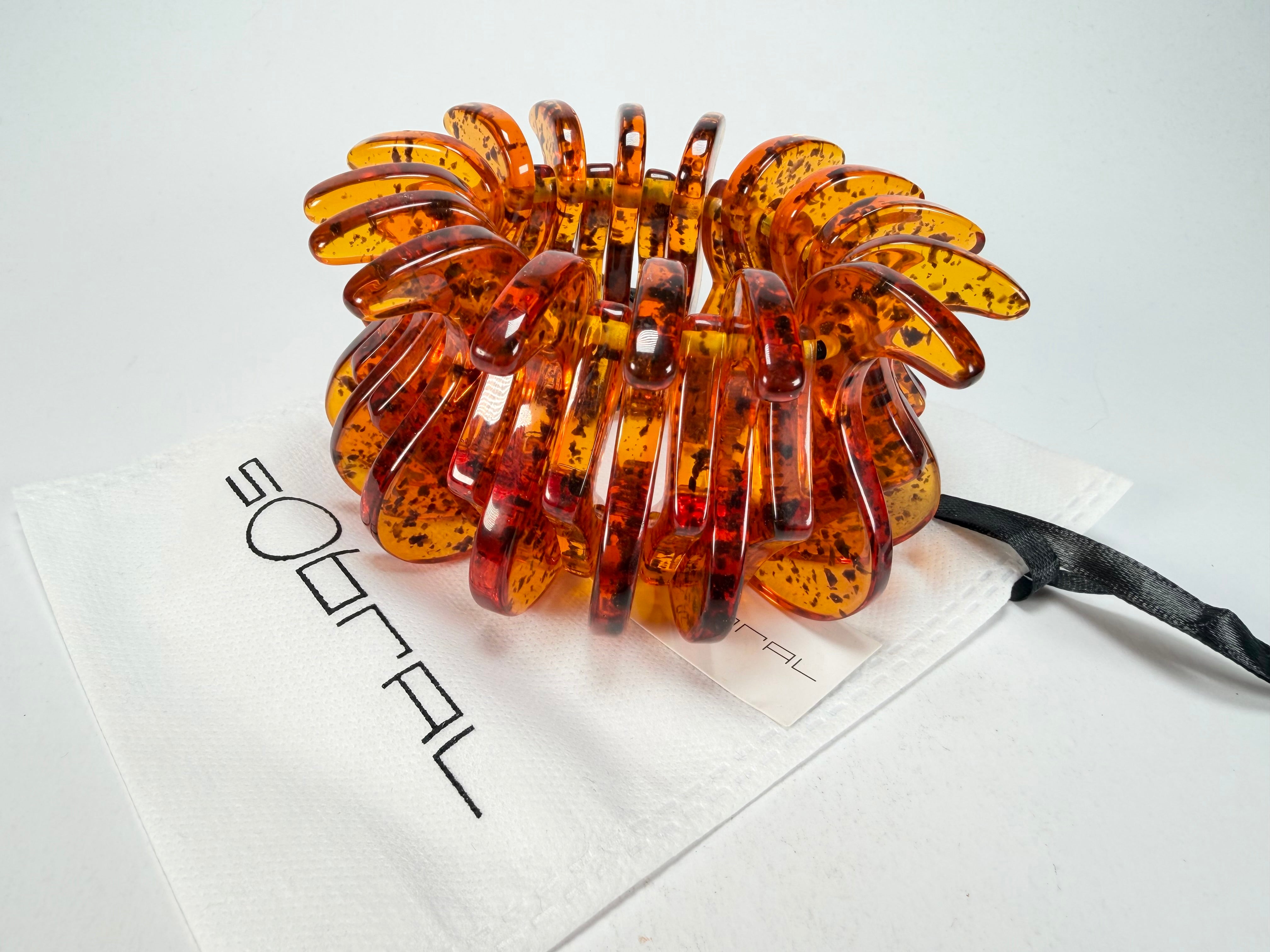 Sobral - Amber "Cogumelo" Studio Creation Elasticated Resin Bracelet ( 000000 )
