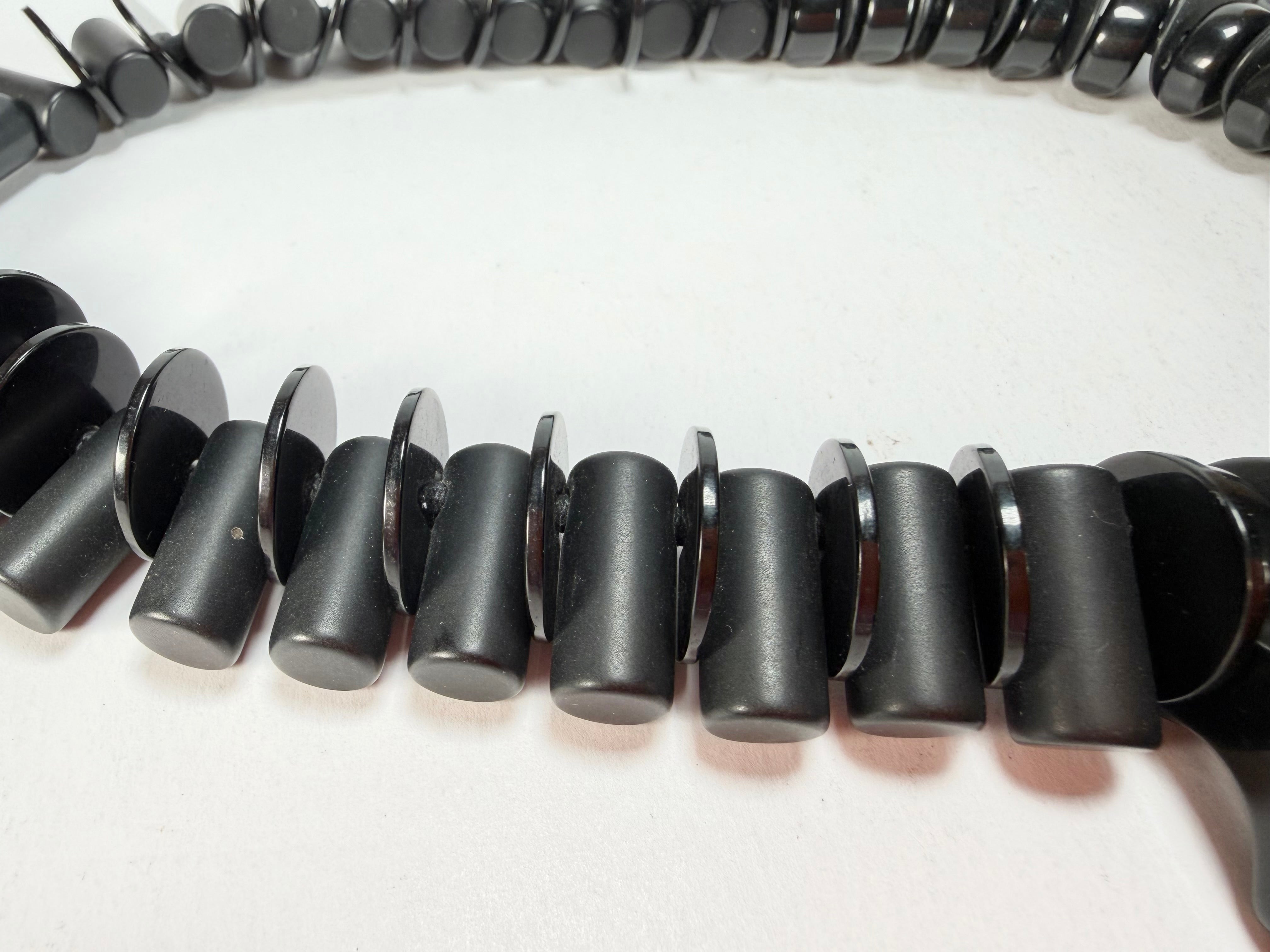 Sobral - Studio Creation "Ribera" Black Resin Necklace ( 000000 )