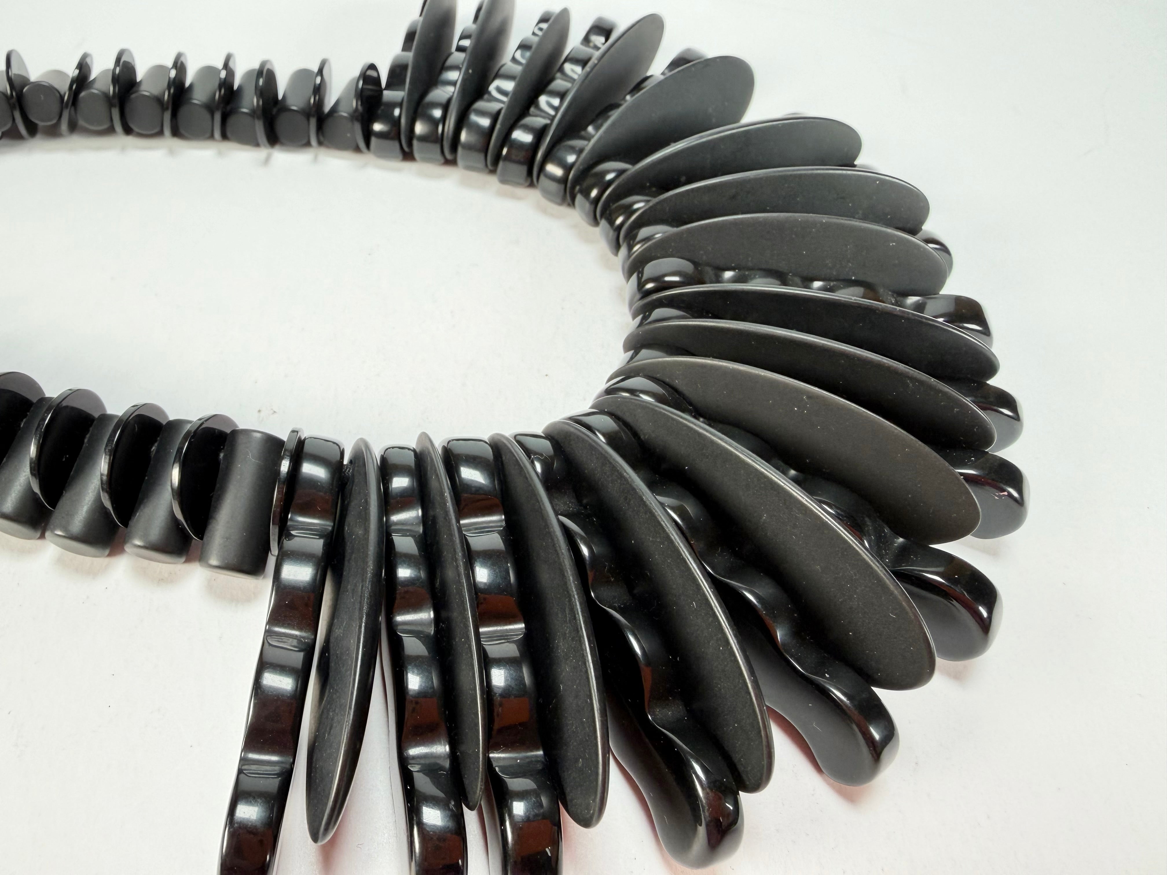 Sobral - Studio Creation "Ribera" Black Resin Necklace ( 000000 )