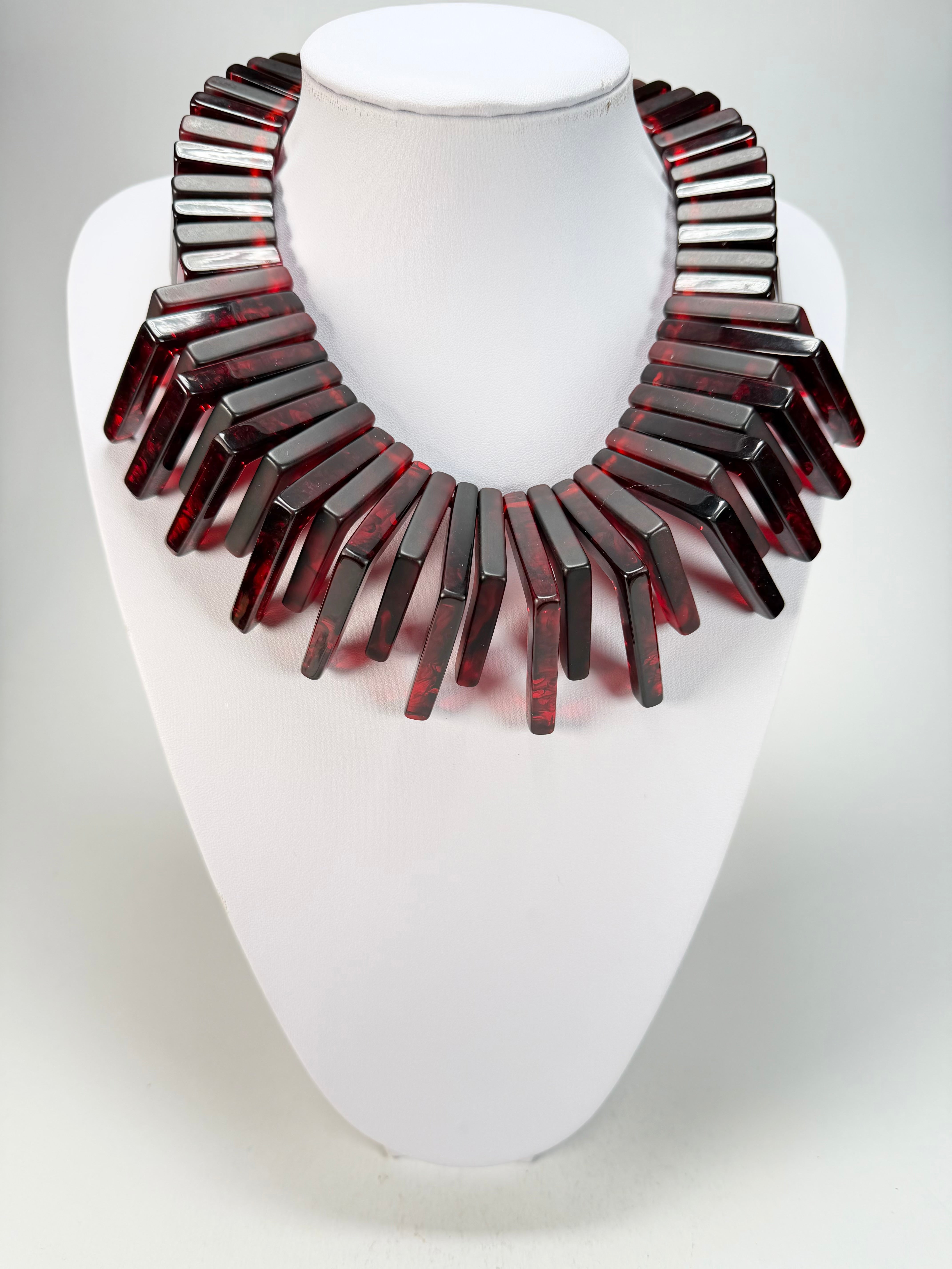 Sobral - Studio Creation "Aranha Tóxica" Black & Dark Red Resin Necklace ( 000000 )