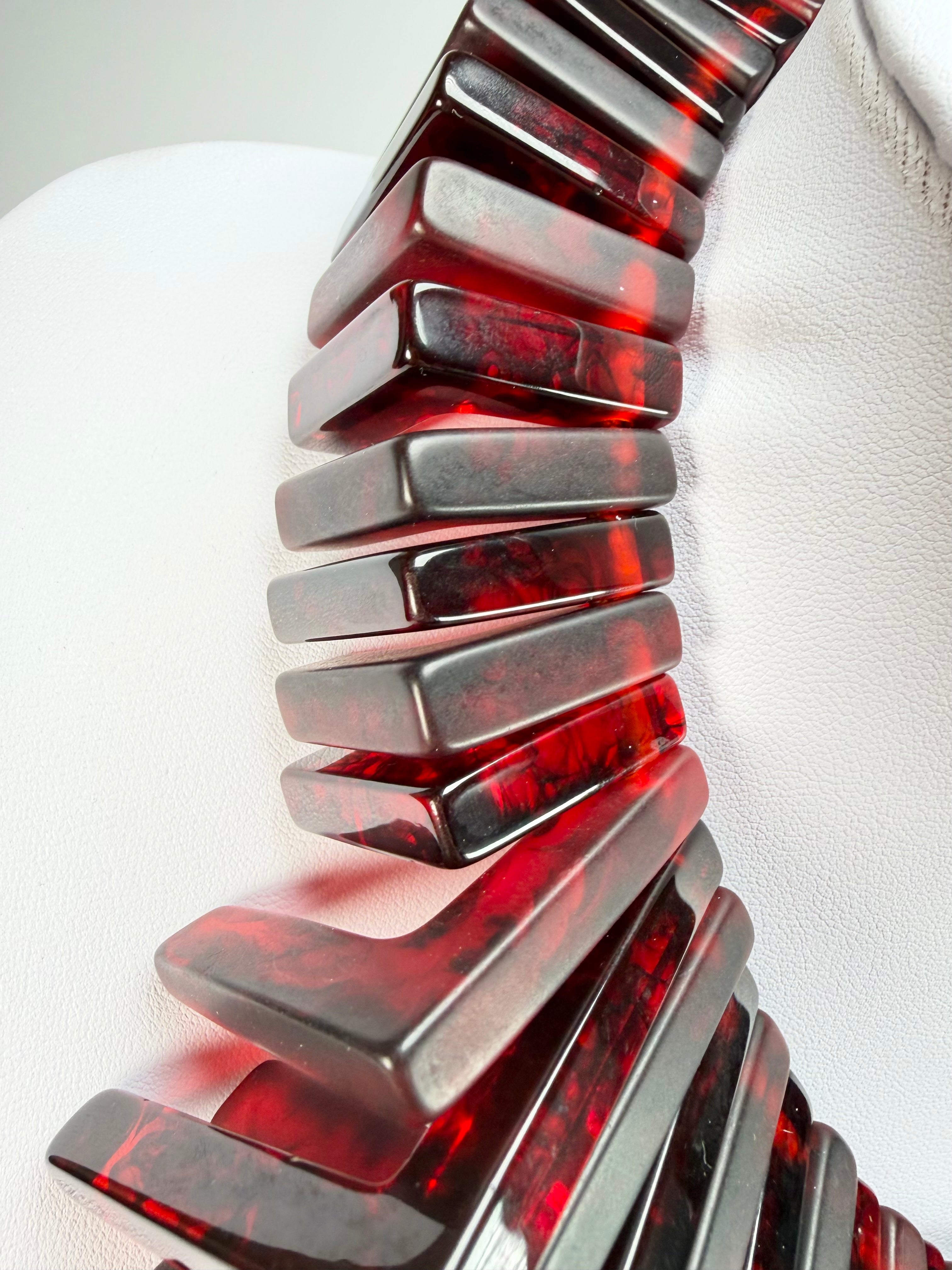 Sobral - Studio Creation "Aranha Tóxica" Black & Dark Red Resin Necklace ( 000000 )