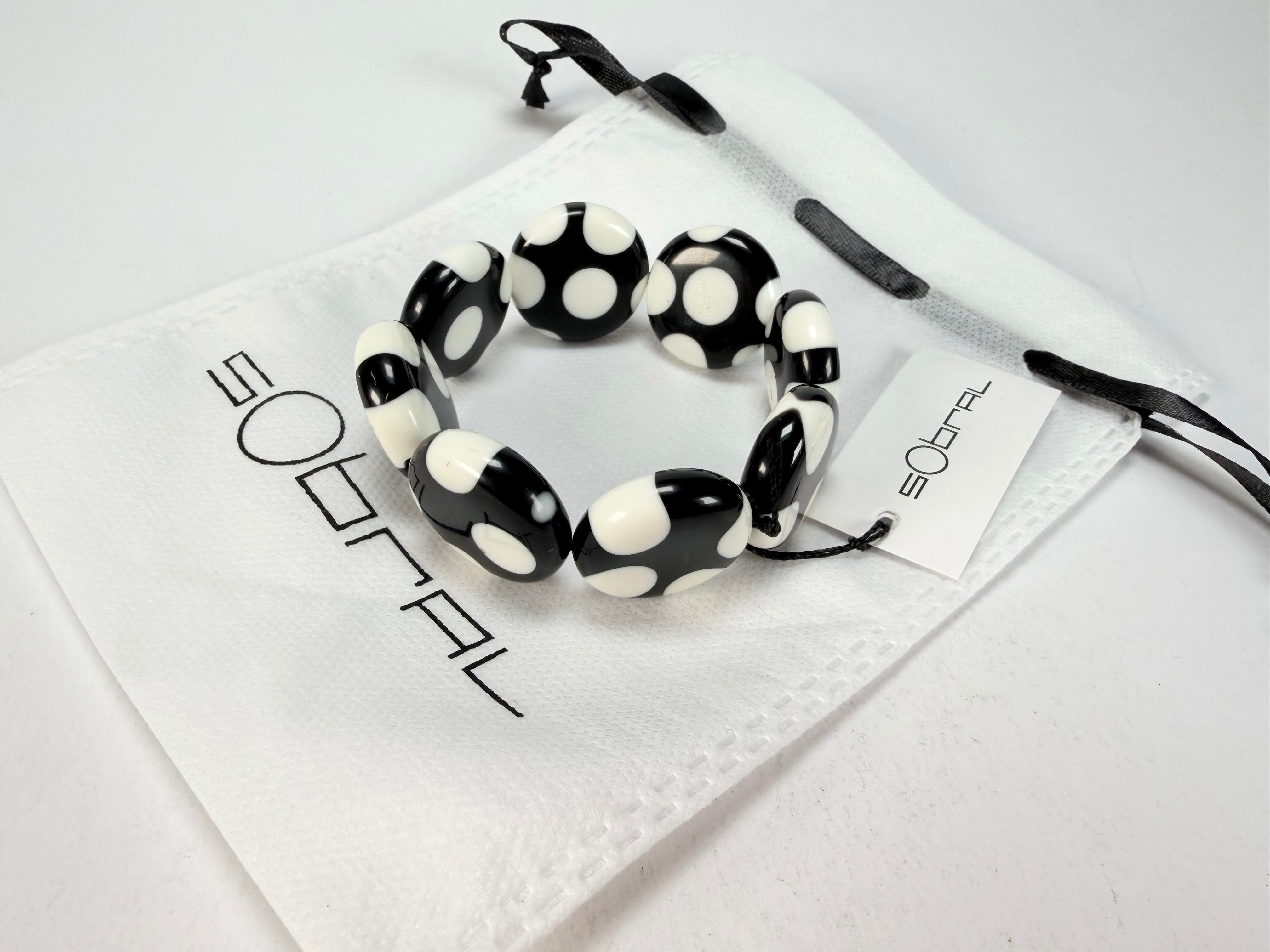 Sobral - Dots "Dots" Black & White Elasticated Resin Bracelet ( 005362 )