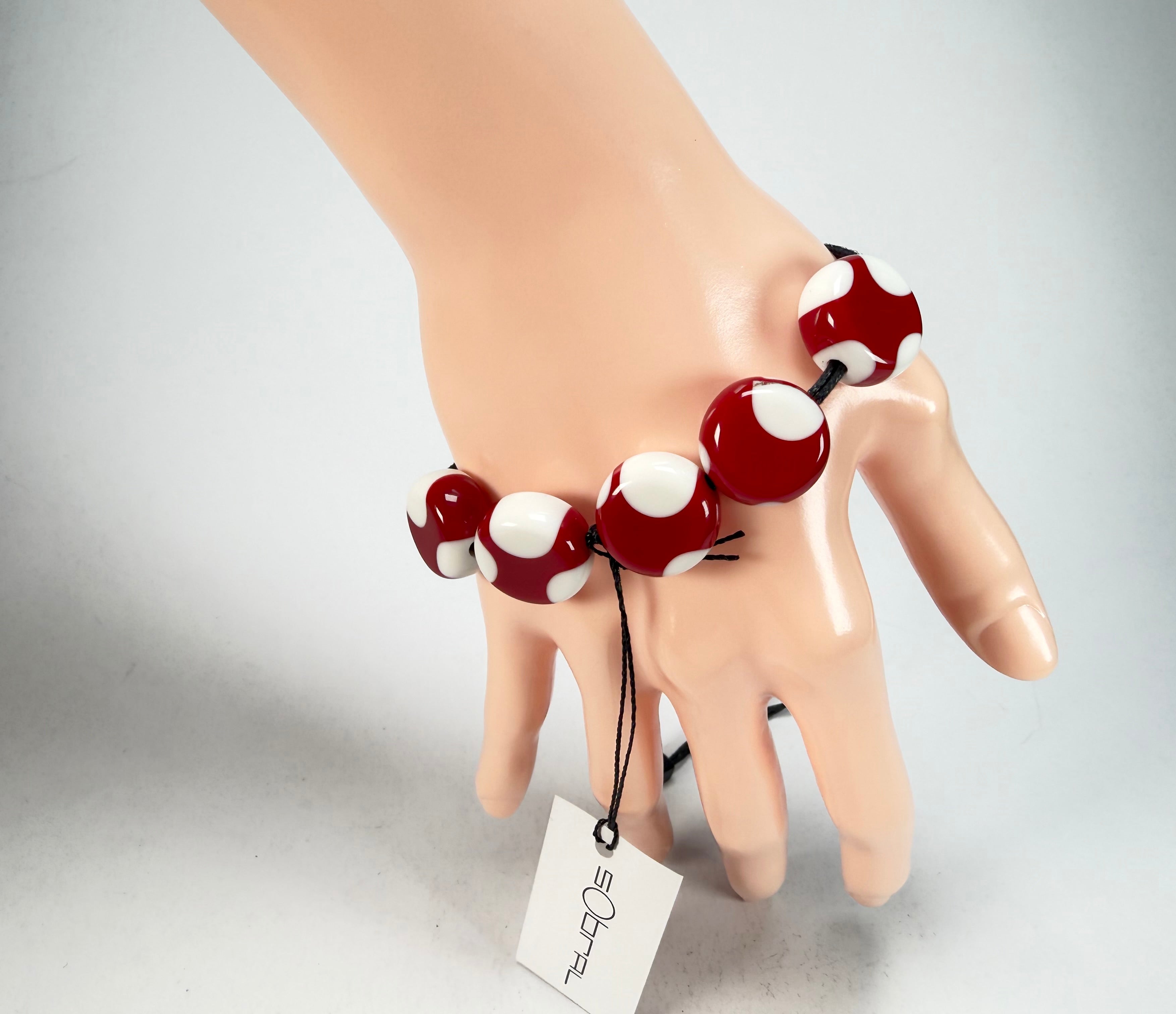 Sobral - Dots "Pointé" Red & White Resin Bracelet On Cord ( 000000 )