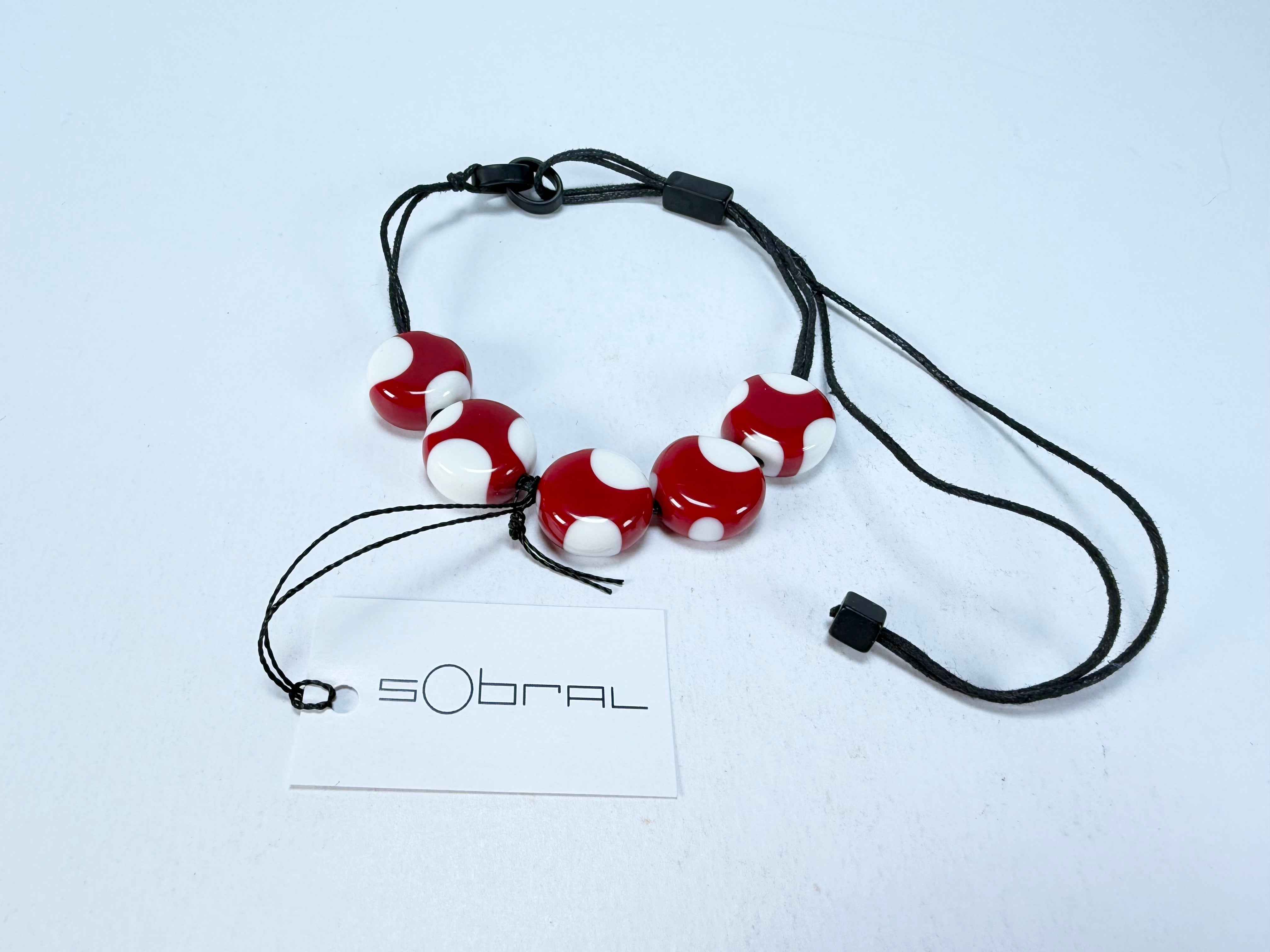 Sobral - Dots "Pointé" Red & White Resin Bracelet On Cord ( 000000 )
