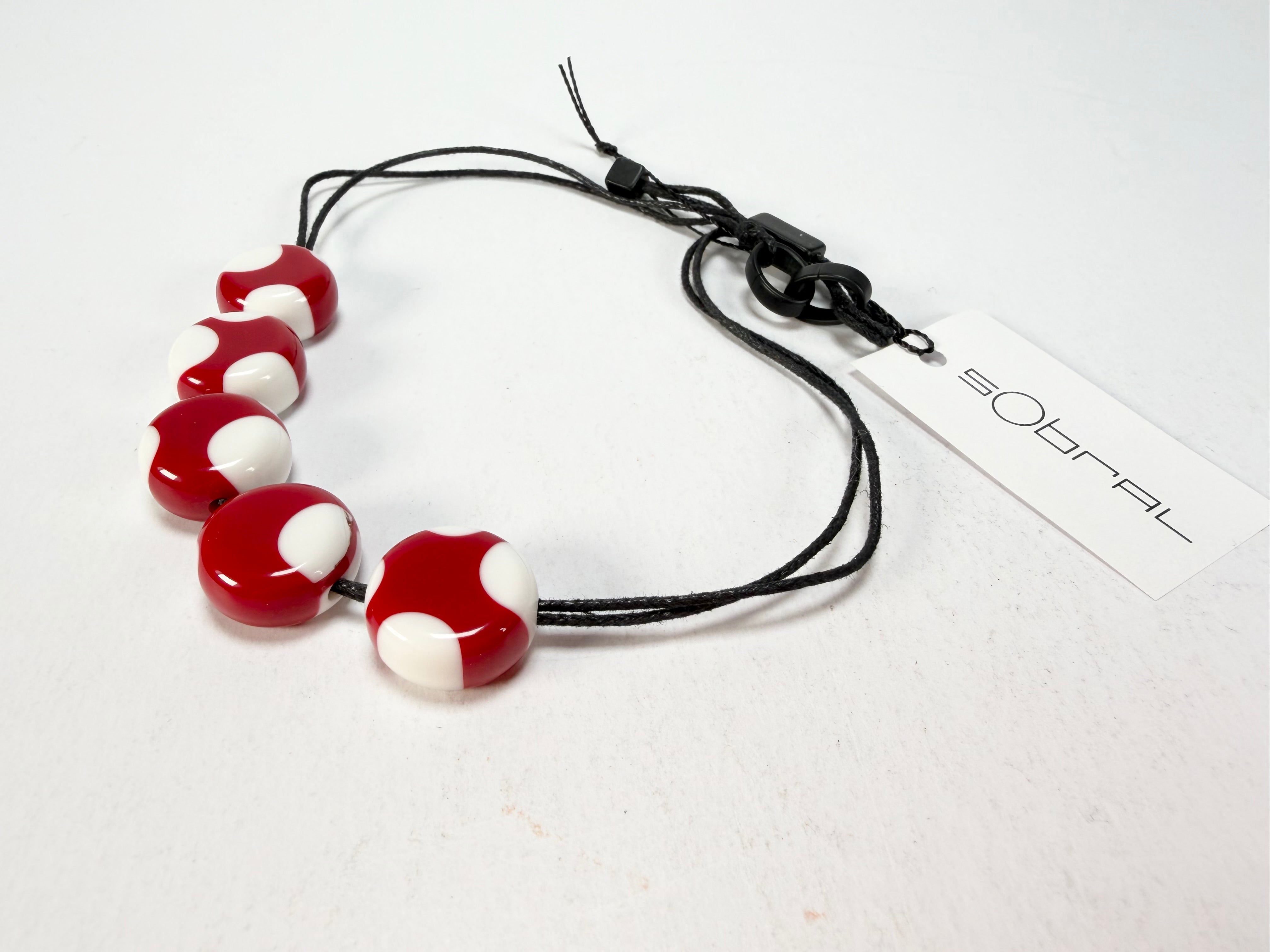 Sobral - Dots "Pointé" Red & White Resin Bracelet On Cord ( 000000 )