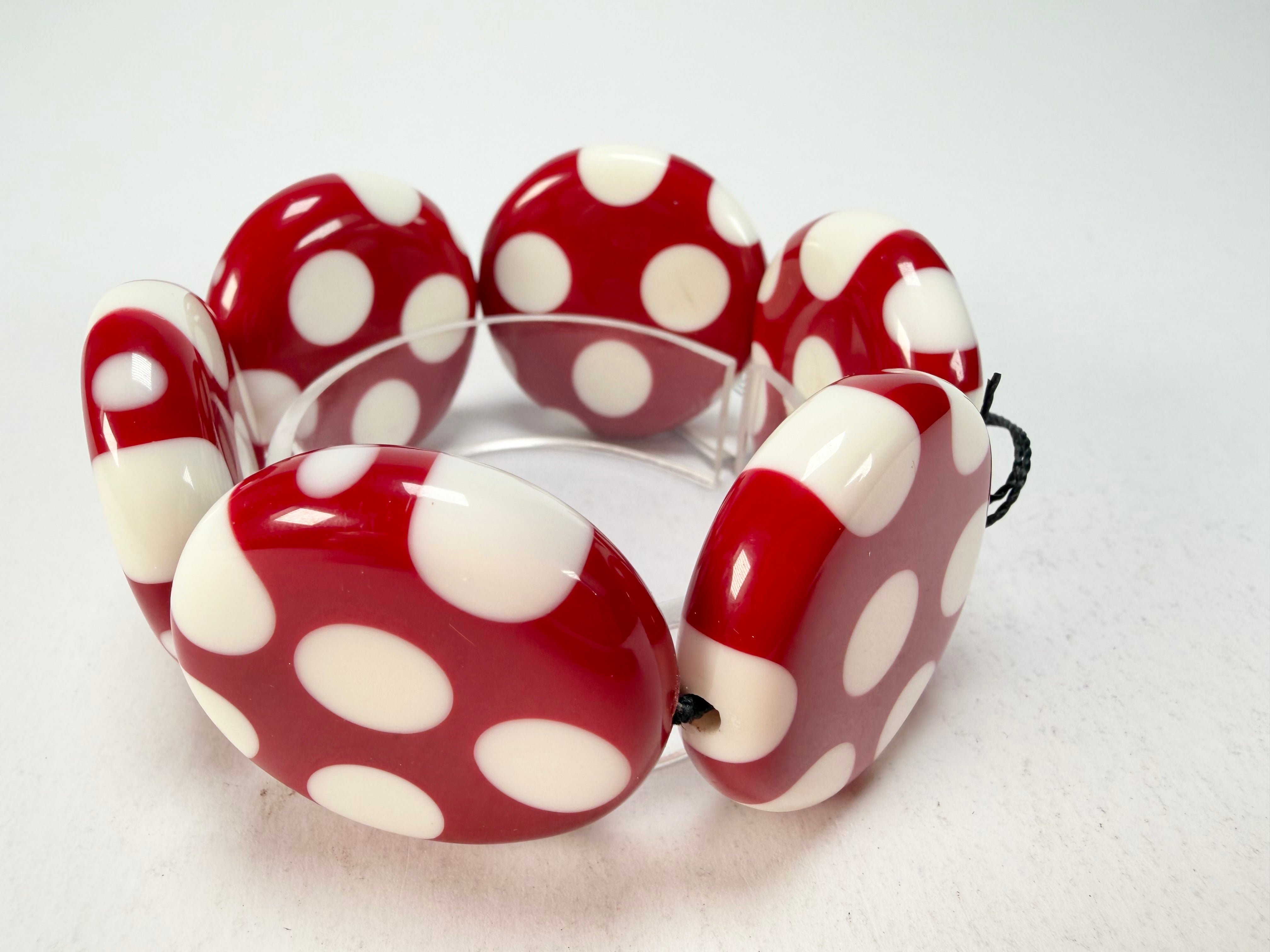 Sobral - Dots "Nº F" Red & White Elasticated Resin Bracelet ( 005361 )