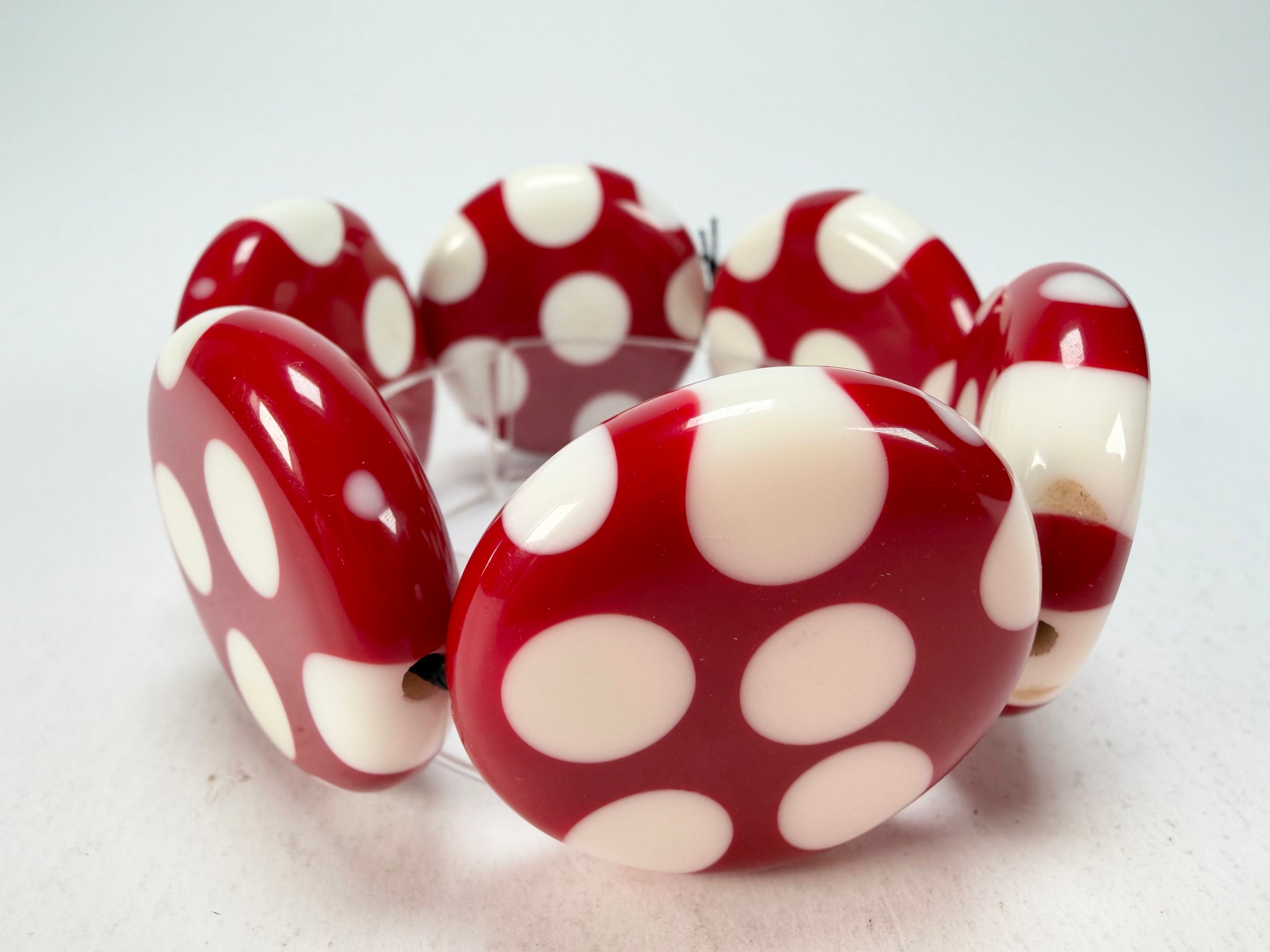 Sobral - Dots "Nº F" Red & White Elasticated Resin Bracelet ( 005361 )