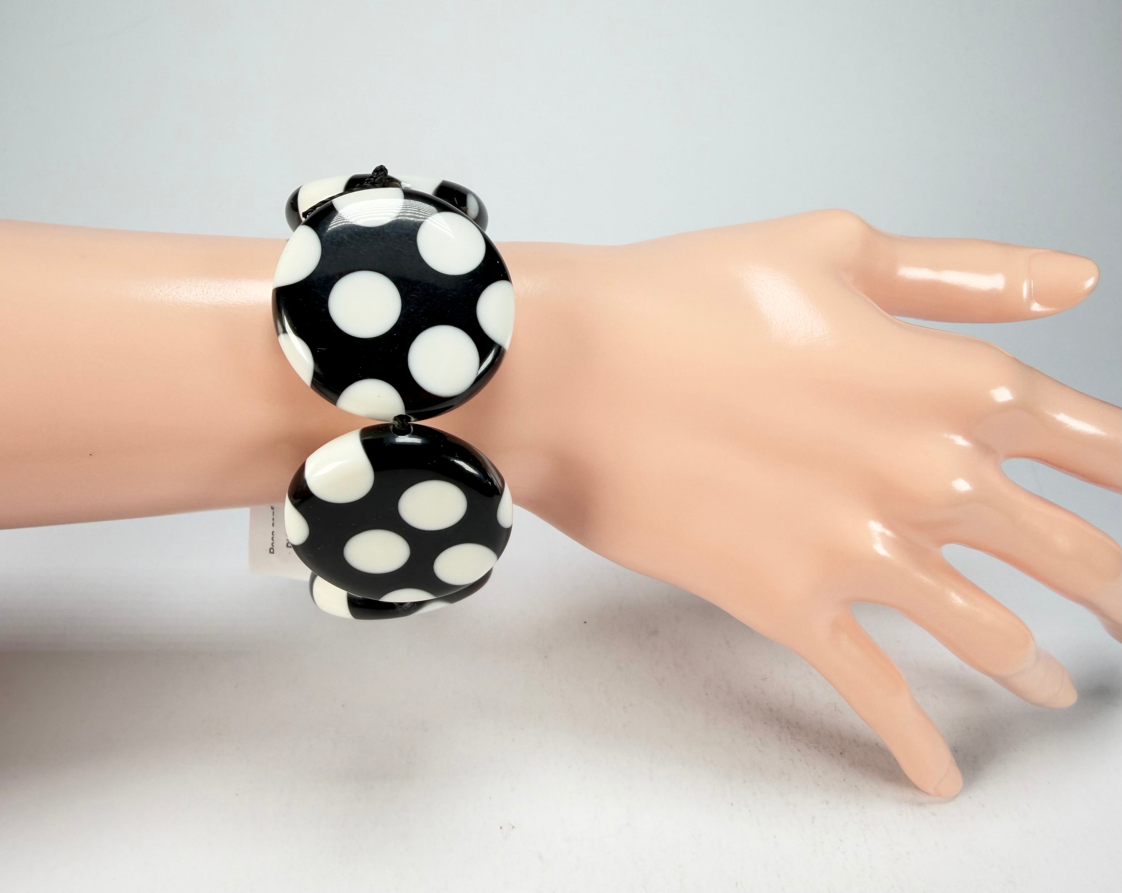 Sobral - Dots "Nº F" Black & White Elasticated Resin Bracelet ( 005361 )
