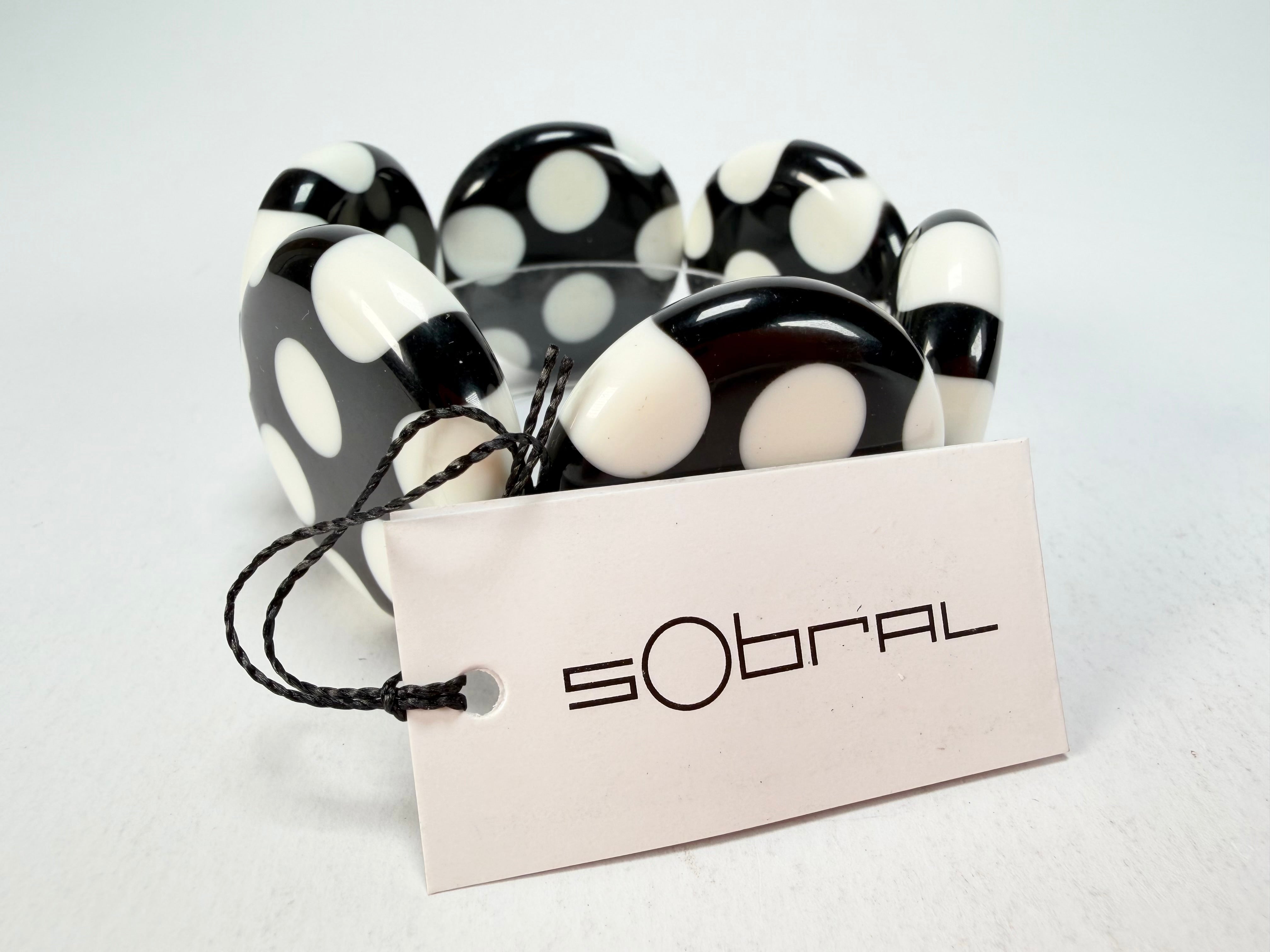 Sobral - Dots "Nº F" Black & White Elasticated Resin Bracelet ( 005361 )