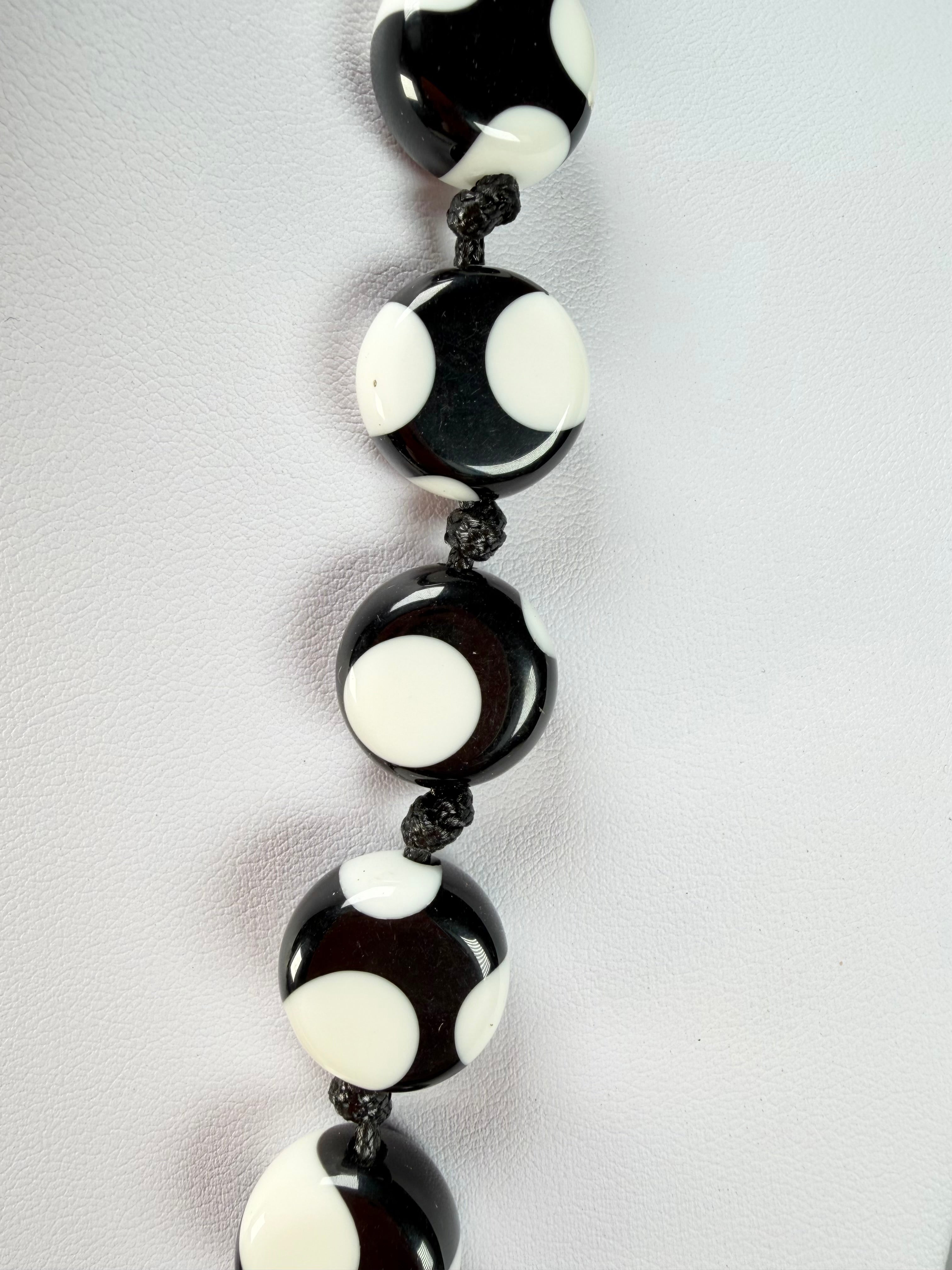 Sobral - Dots "Yoi" Black & White Resin Necklace ( 005358 )