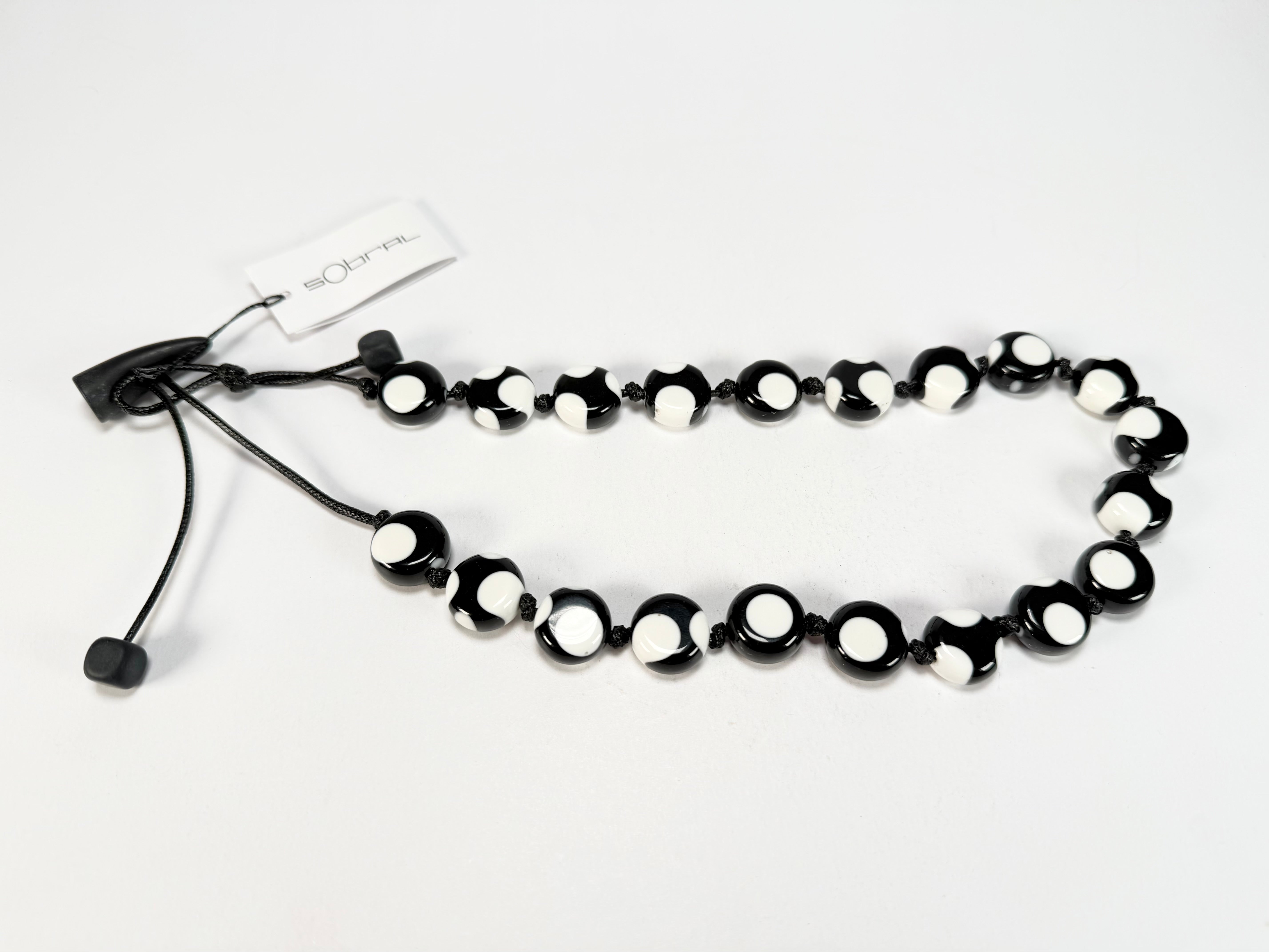 Sobral - Dots "Yoi" Black & White Resin Necklace ( 005358 )