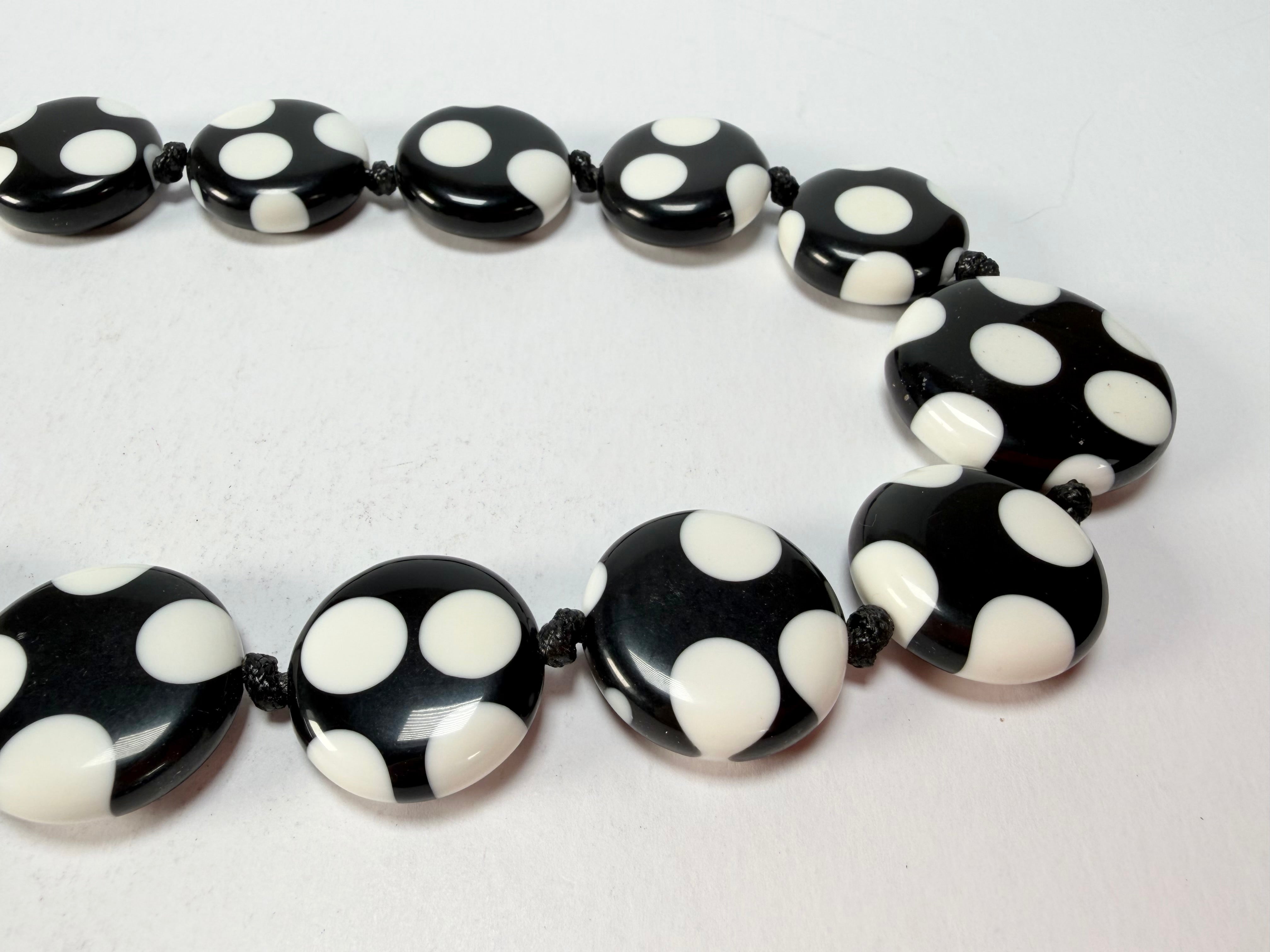 Sobral - Dots "Dots" Black & White Resin Necklace ( 005360 )