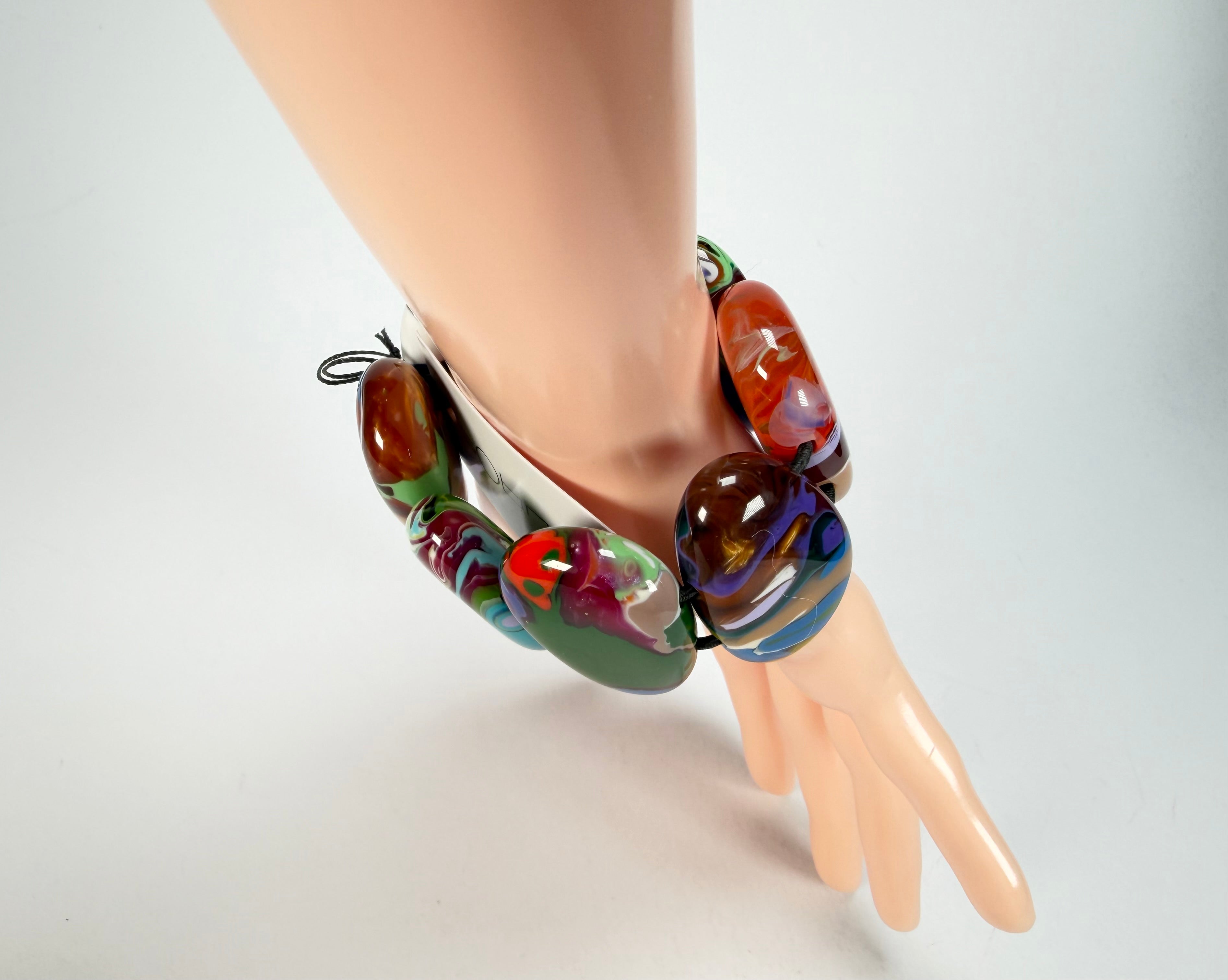 Sobral - Multi-Colour "Folha" Pollock Elasticated Resin Bracelet ( 005519 )