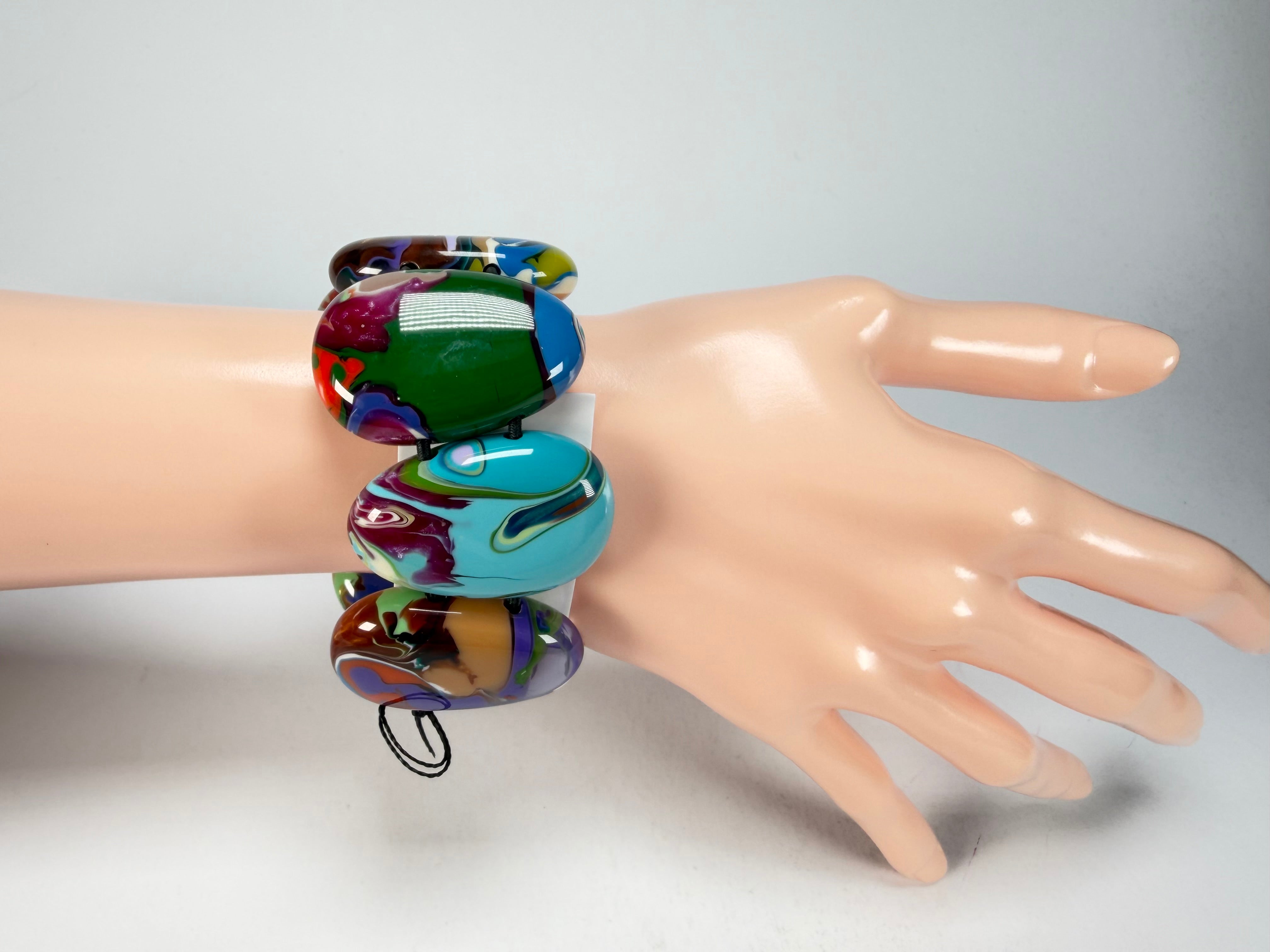 Sobral - Multi-Colour "Folha" Pollock Elasticated Resin Bracelet ( 005519 )