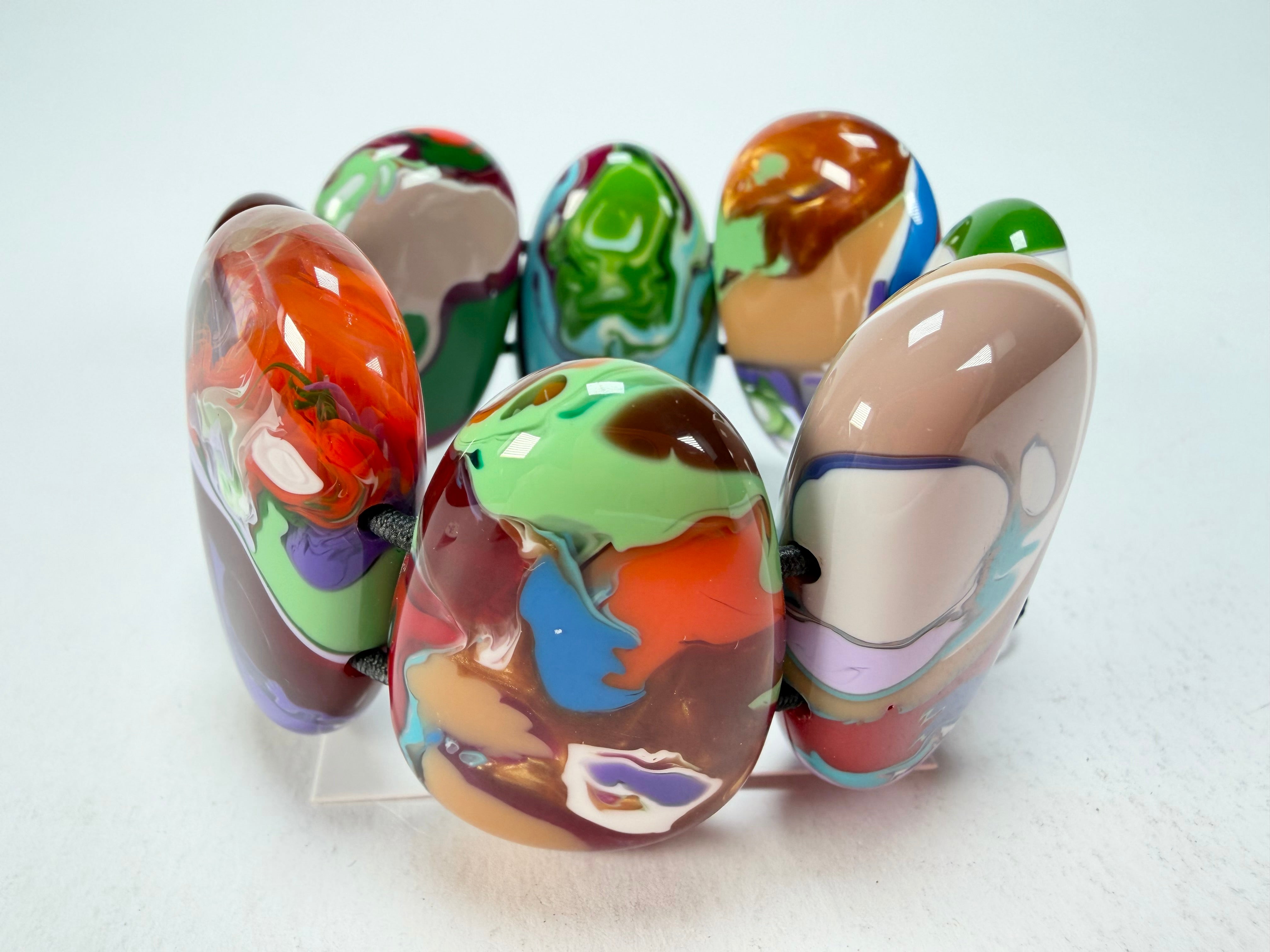 Sobral - Multi-Colour "Folha" Pollock Elasticated Resin Bracelet ( 005519 )