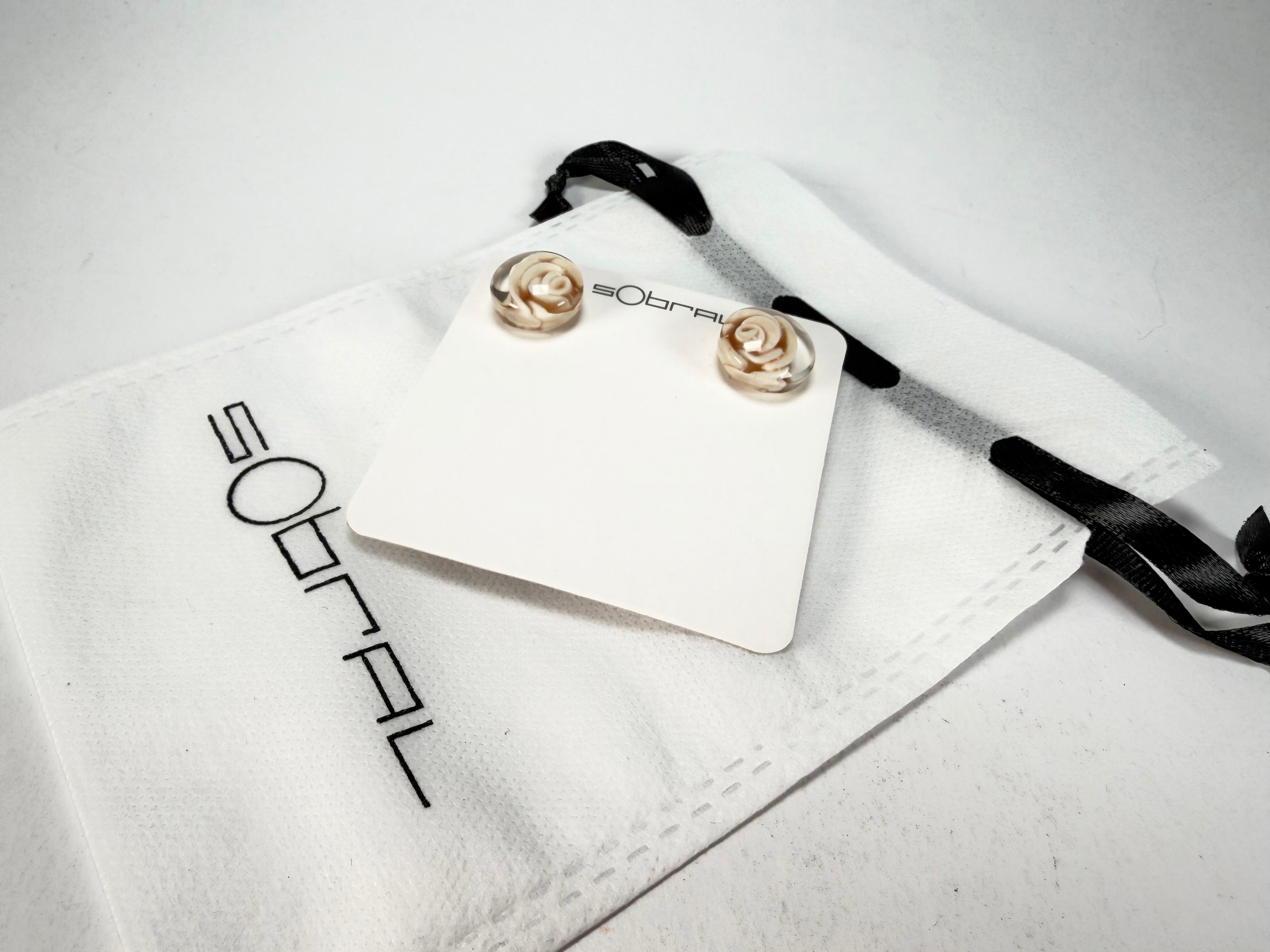 Sobral - Roses "Kalinda" Marfim Resin Earrings ( 003854 )