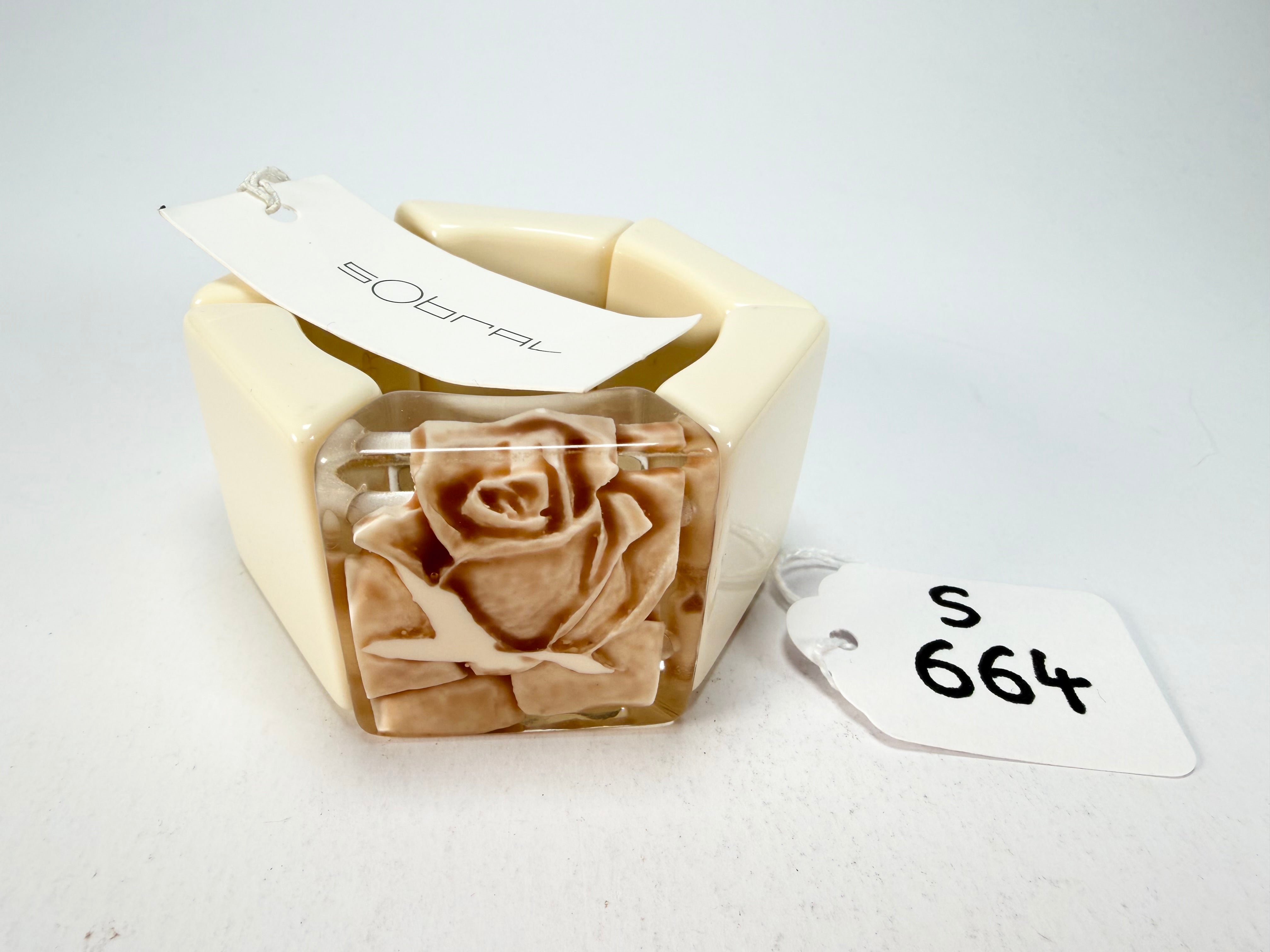 Sobral - Roses "Negra" Marfim Elasticated Resin Bracelet ( 004397 )
