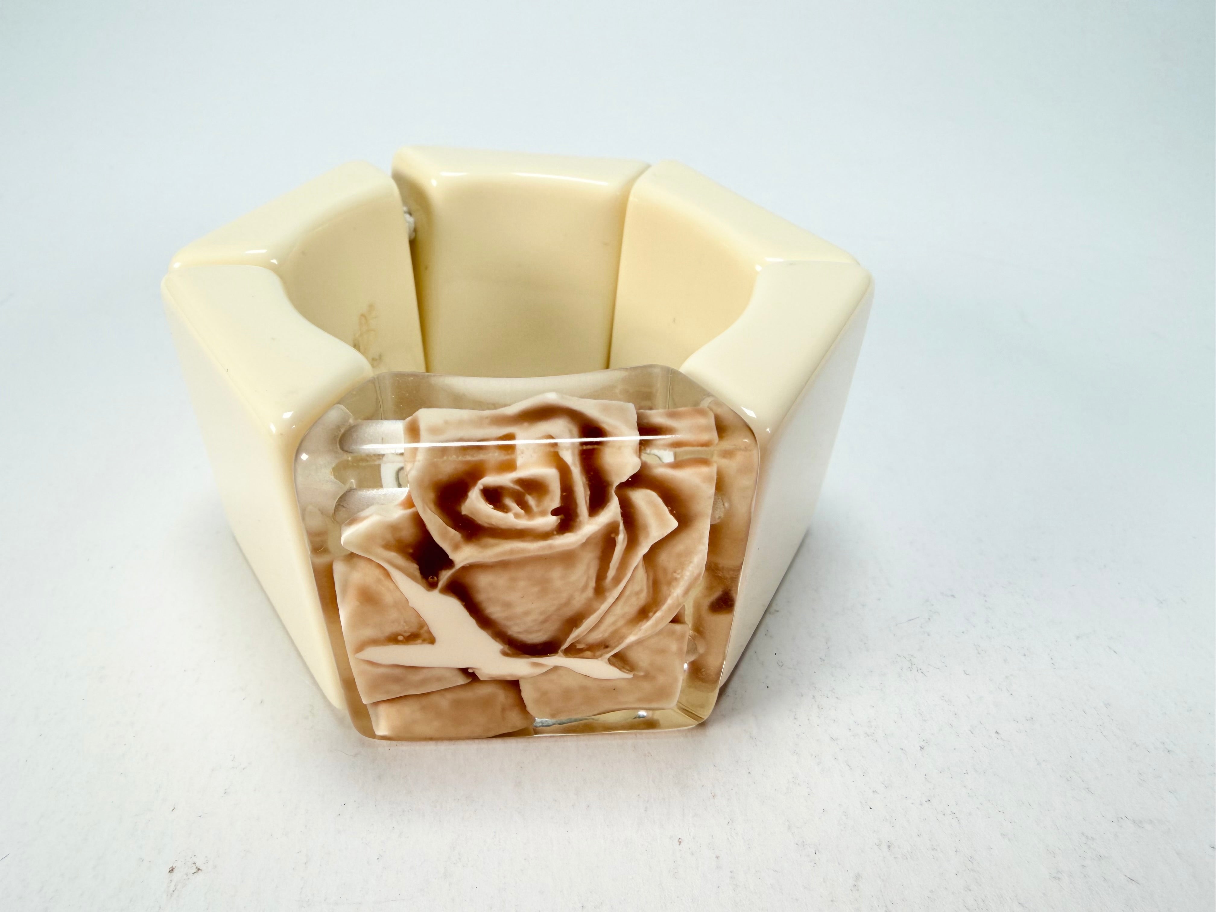 Sobral - Roses "Negra" Marfim Elasticated Resin Bracelet ( 004397 )