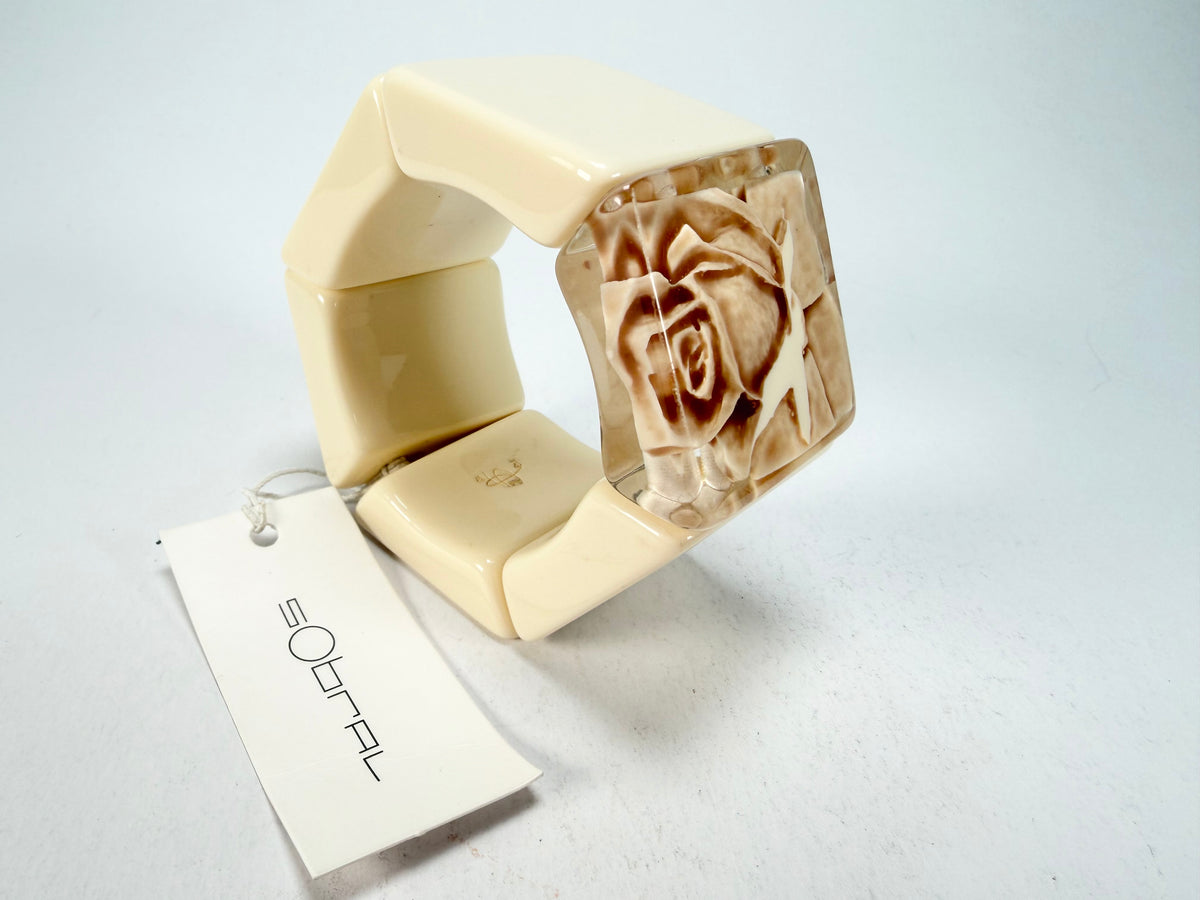 Sobral - Roses "Negra" Marfim Elasticated Resin Bracelet ( 004397 )