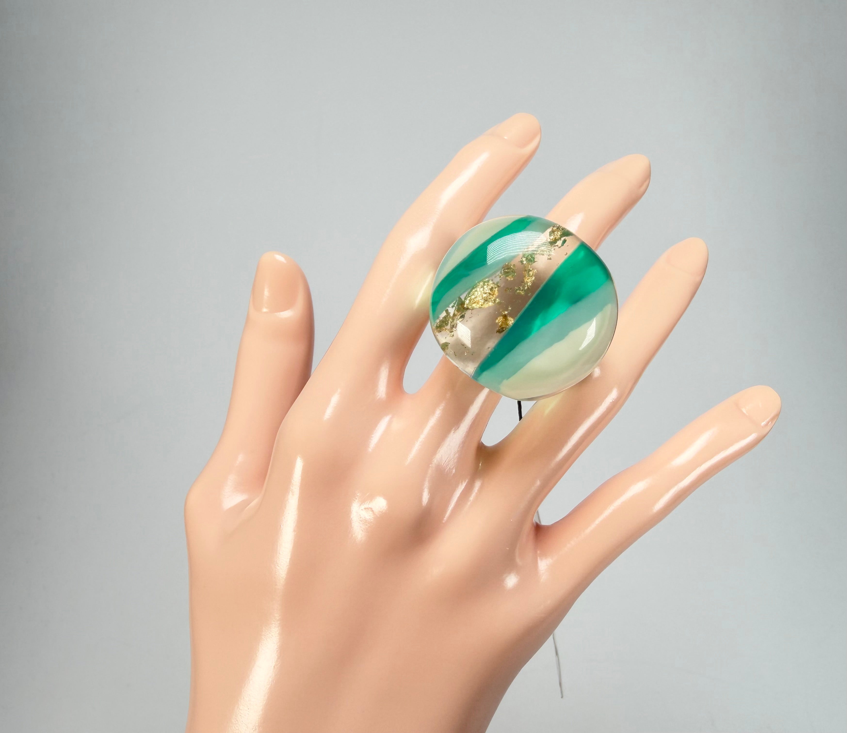 Sobral - Planets "Saturno" Neptune Resin Ring ( 005457 ) - Size UK T / US 9.5