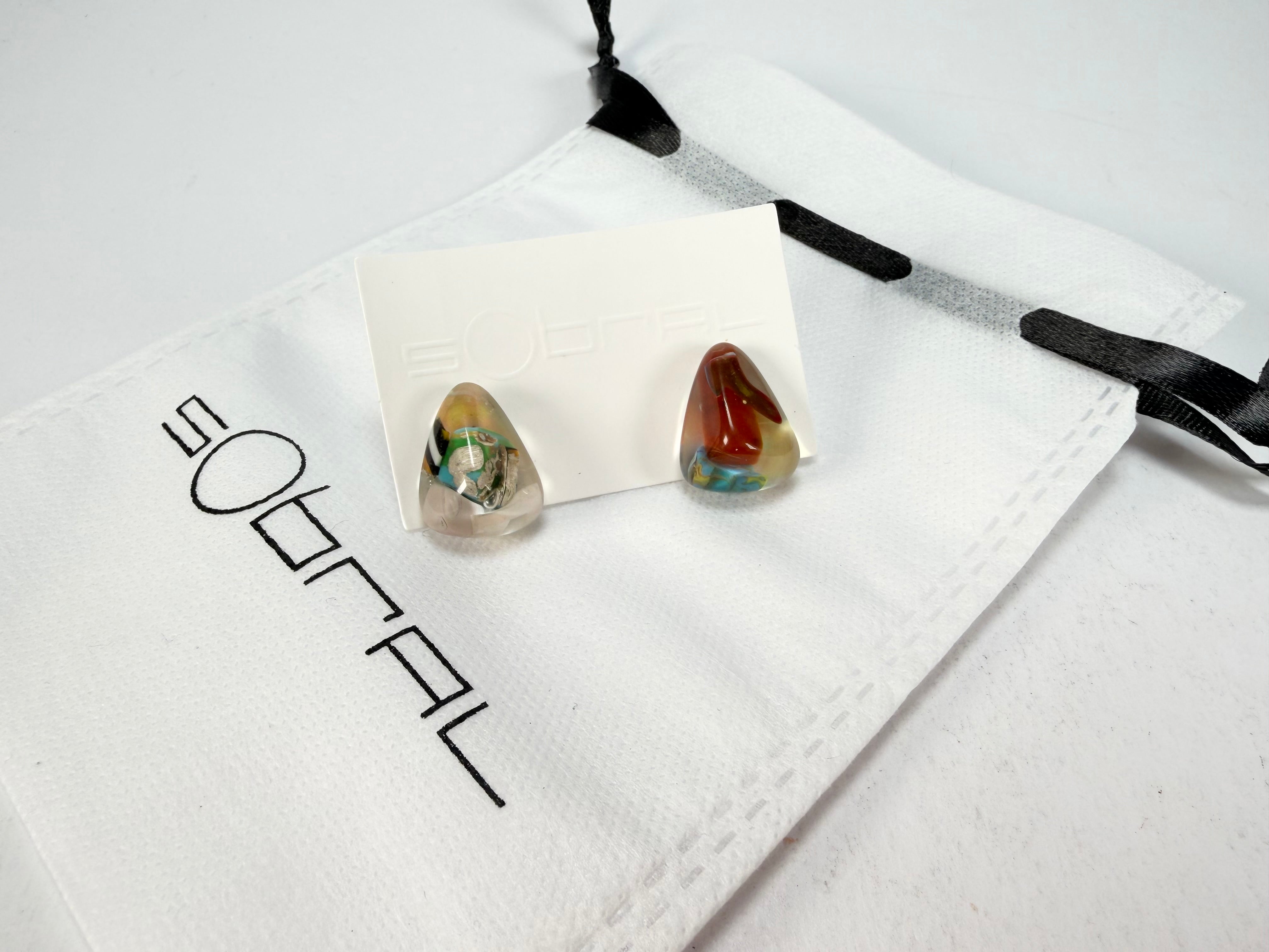Sobral - Past Present "Pequeno Diamante" Resin Earrings ( 003600 )