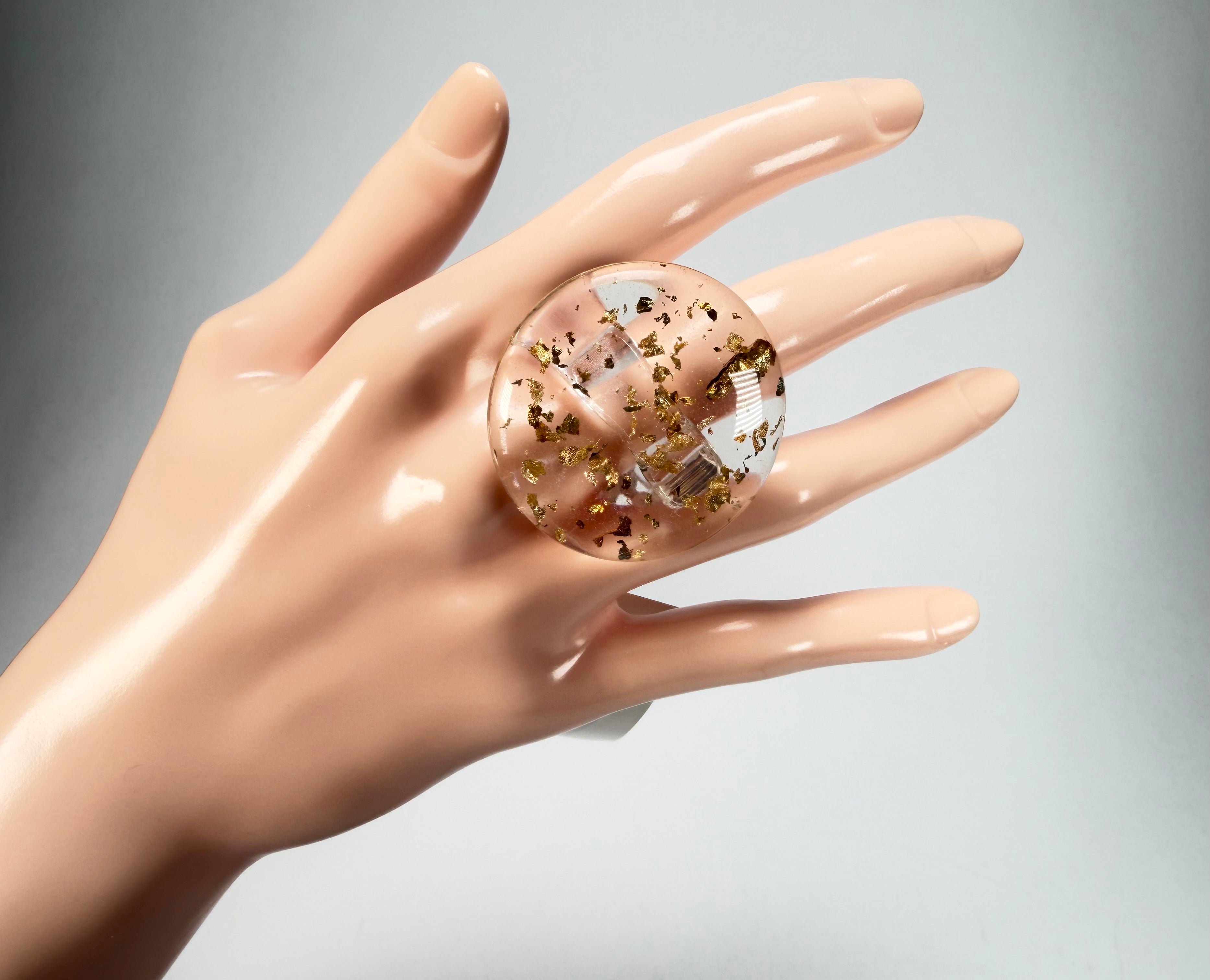 Sobral - Metalique "Bead" Resin Ring ( 004764 ) - Size UK P / US 7.5