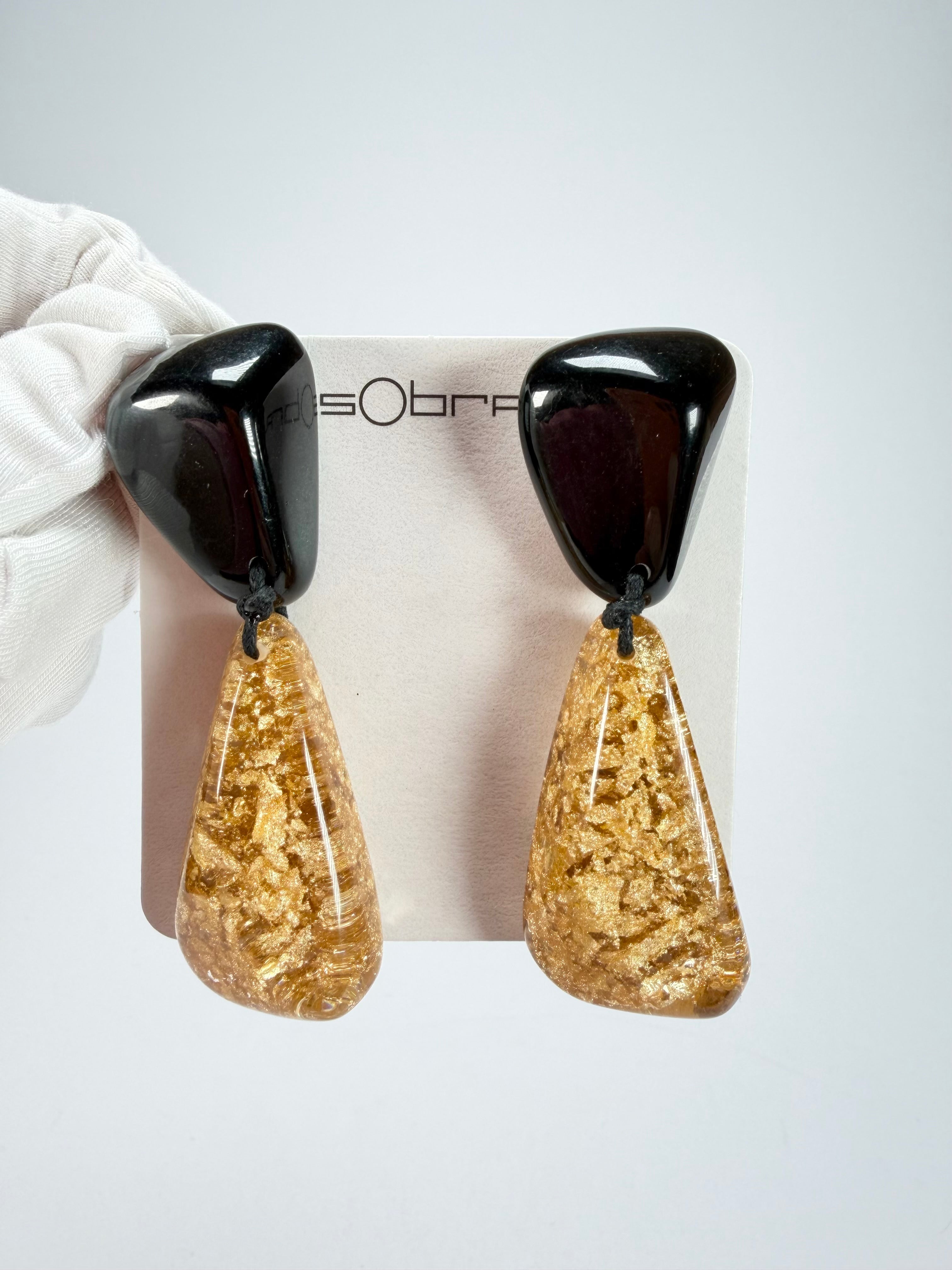 Sobral - Metalique "Cusco" Black & Gold Resin Clip On Earrings ( 001417 )