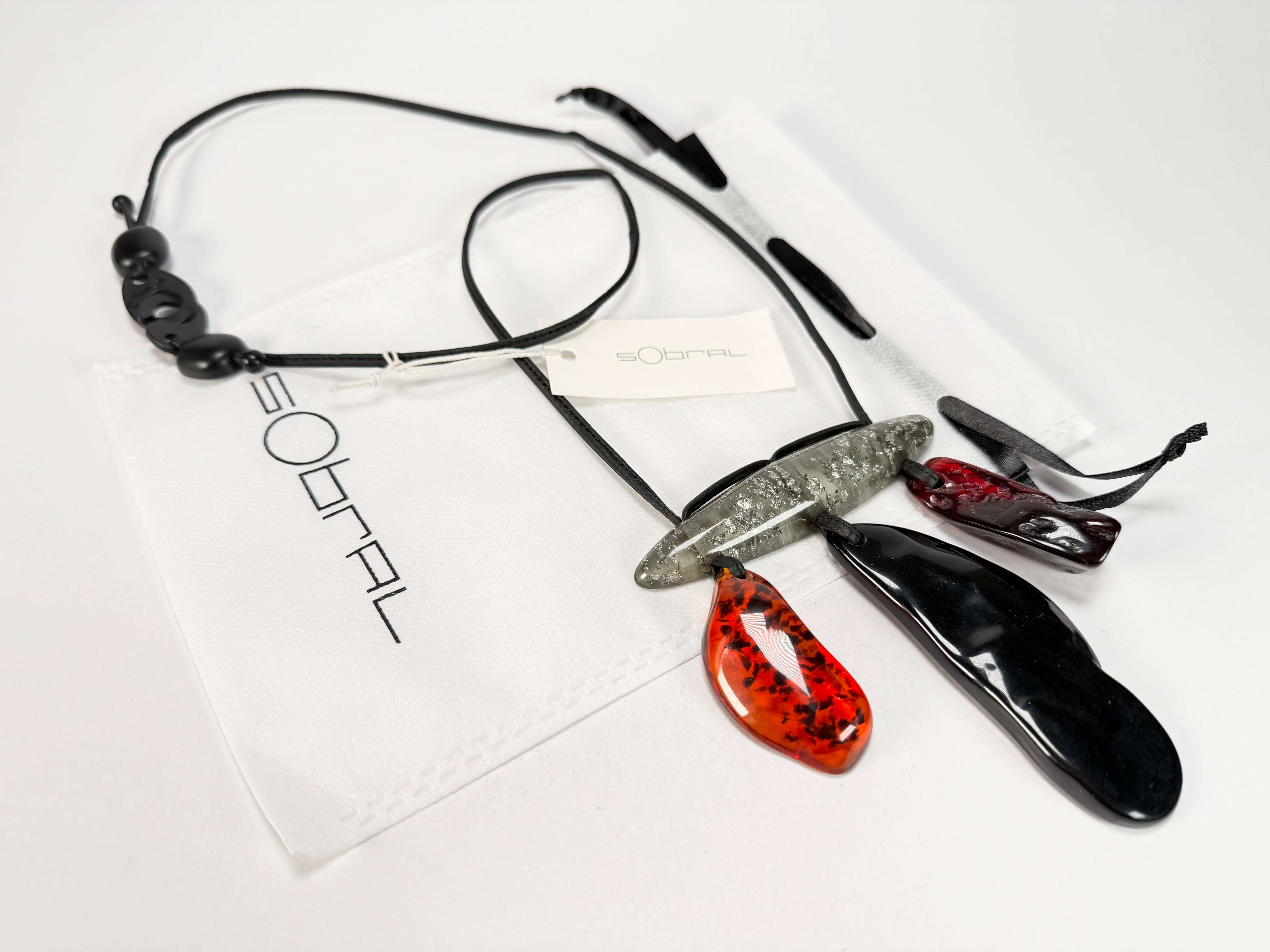 Sobral - Médio "Agudo" Studio Creation Resin Necklace ( 000000 )