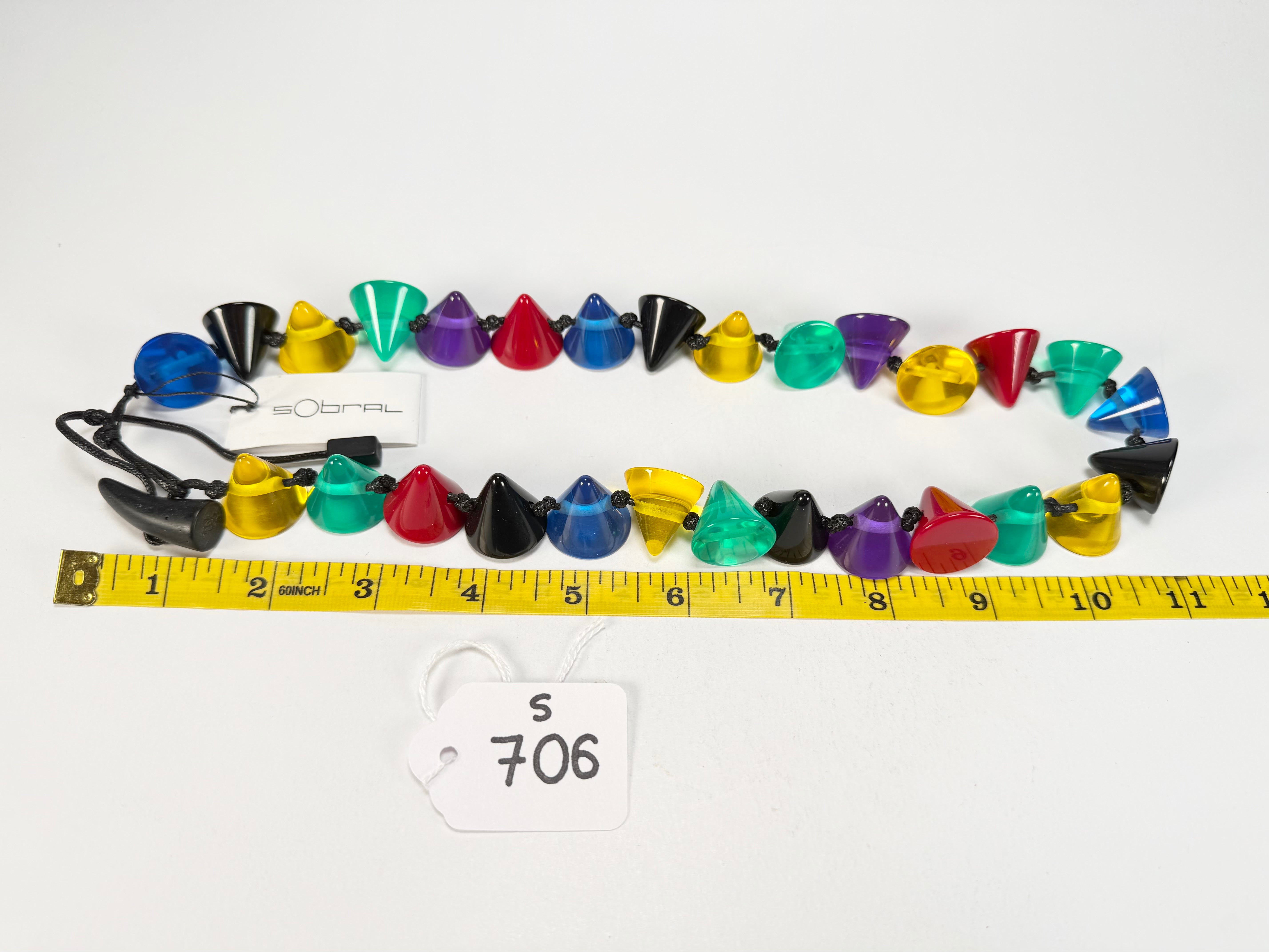 Sobral - Mix 2023 "Cones MD" Resin Necklace ( 005368 )