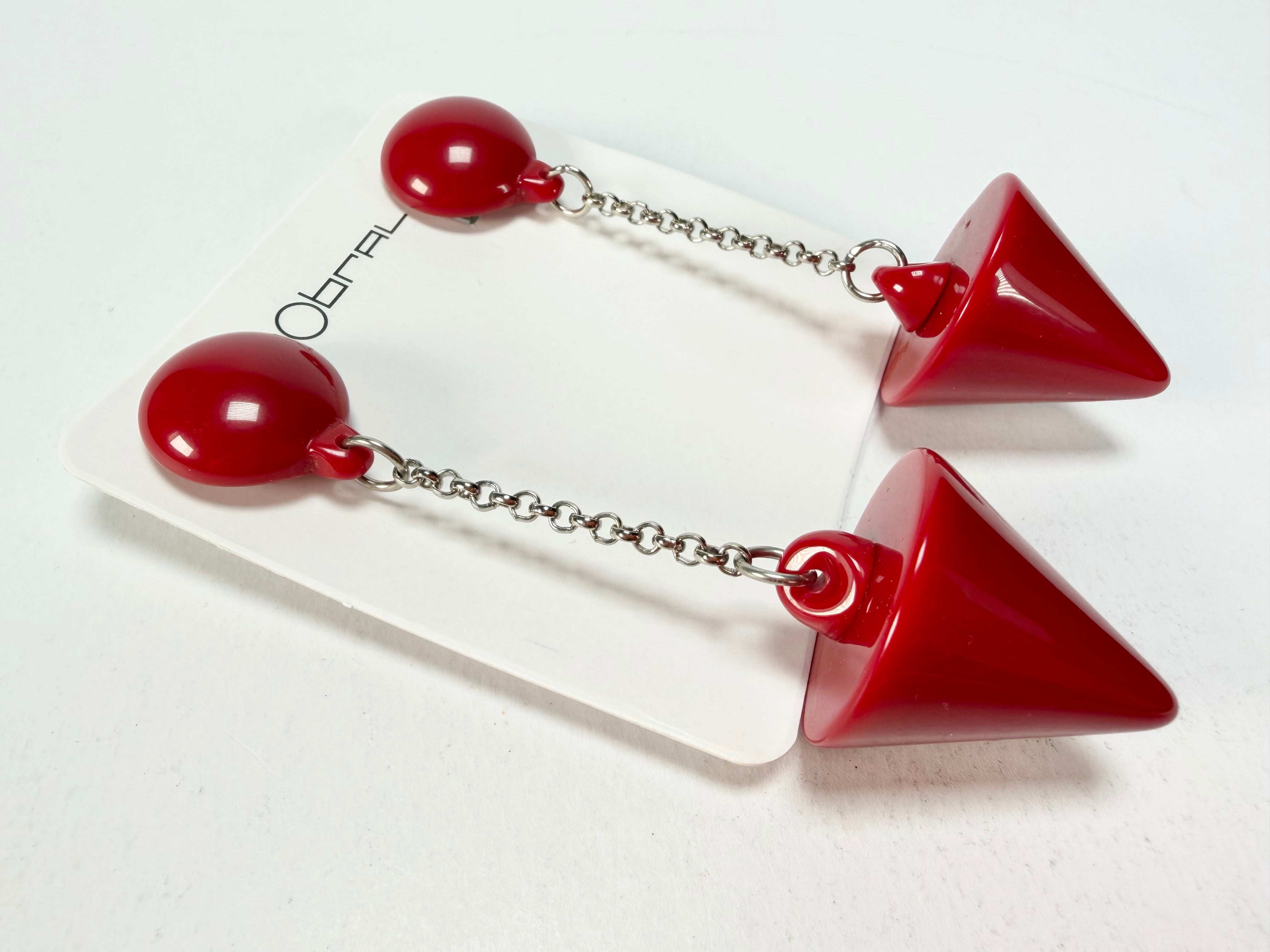 Sobral - Mix 2023 "MD KL" Red Cones Resin Clip On Earrings ( 002886 )