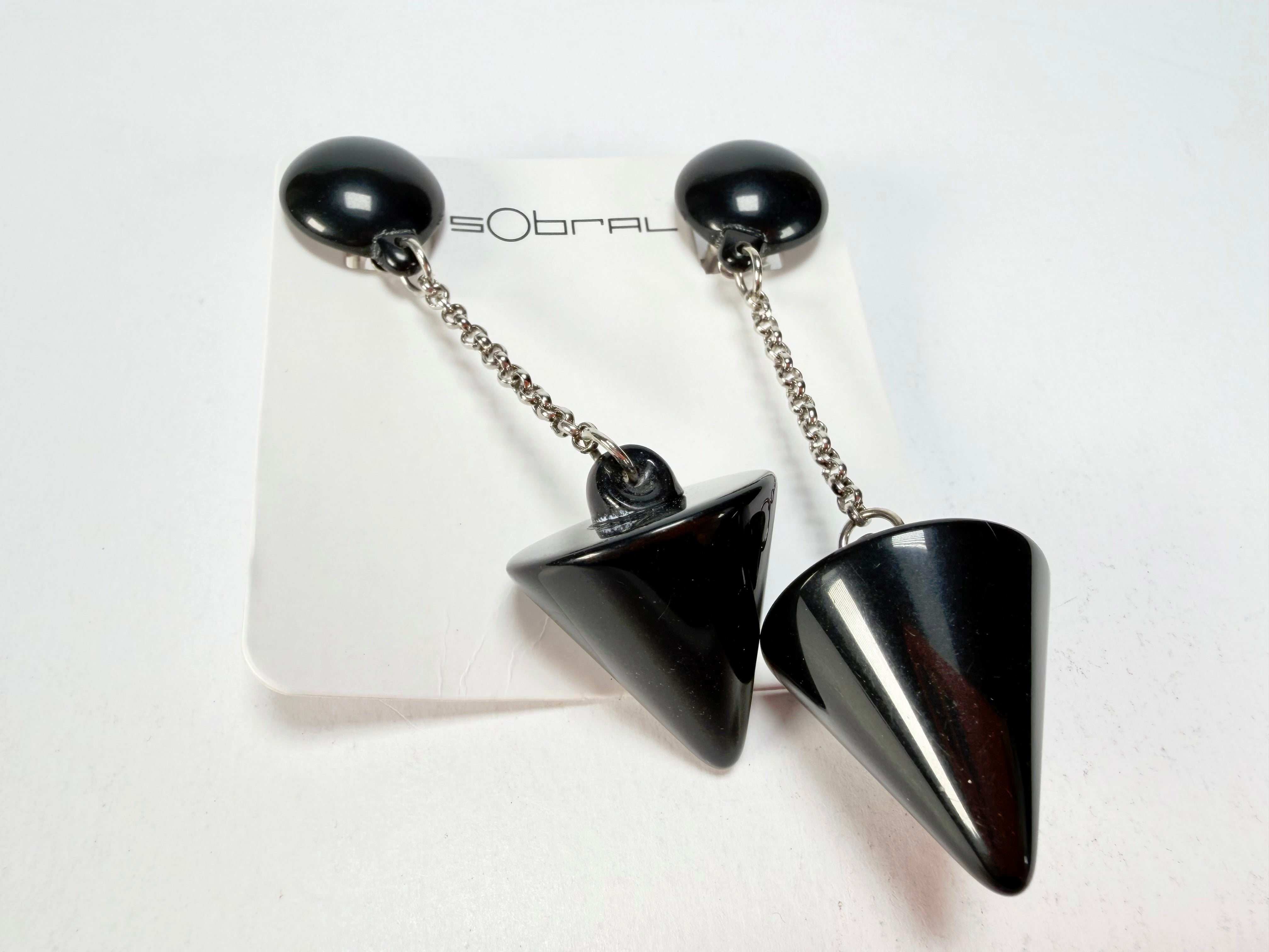Sobral - Mix 2023 "MD KL" Black Cones Resin Clip On Earrings ( 002886 )