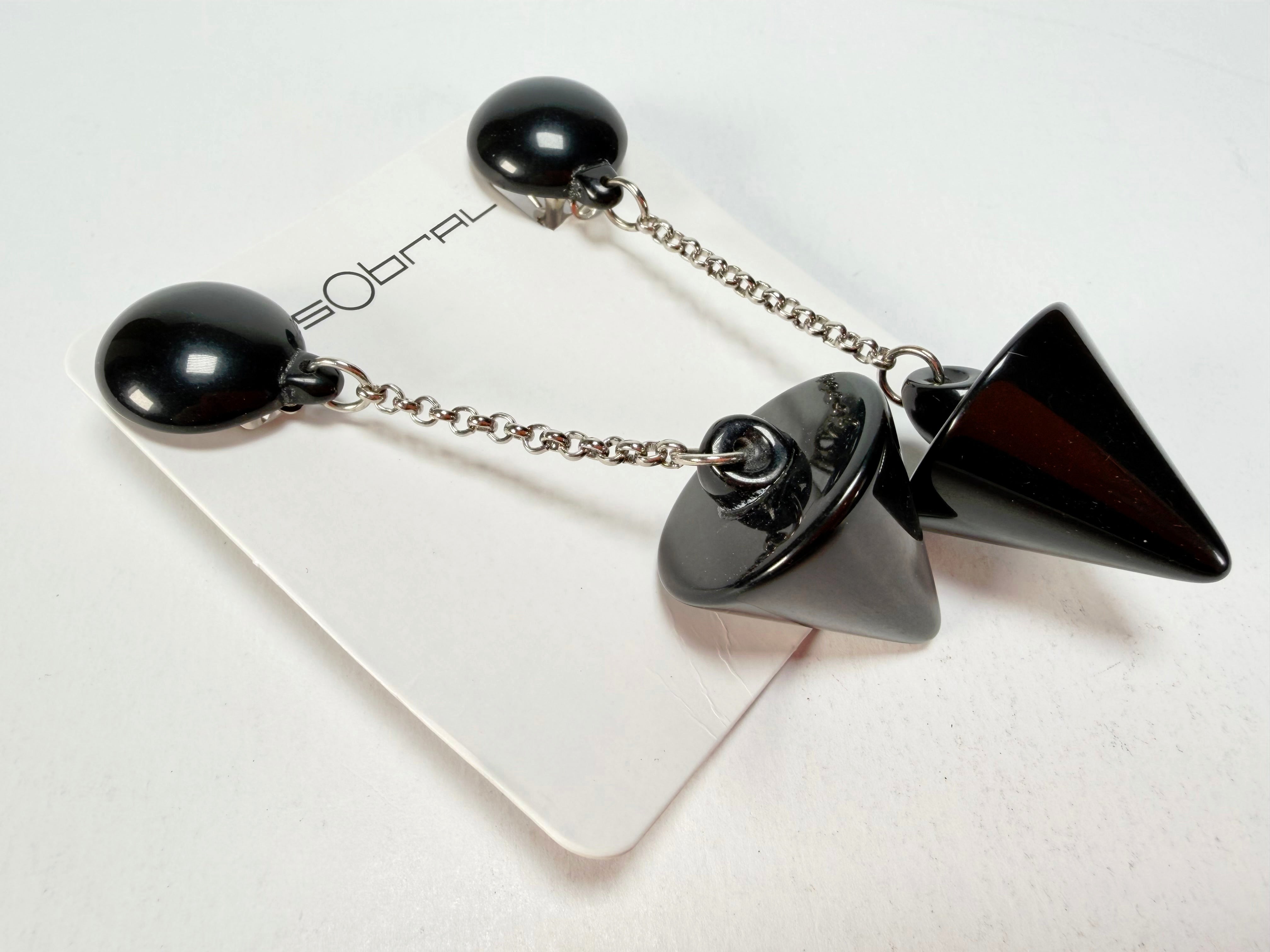 Sobral - Mix 2023 "MD KL" Black Cones Resin Clip On Earrings ( 002886 )