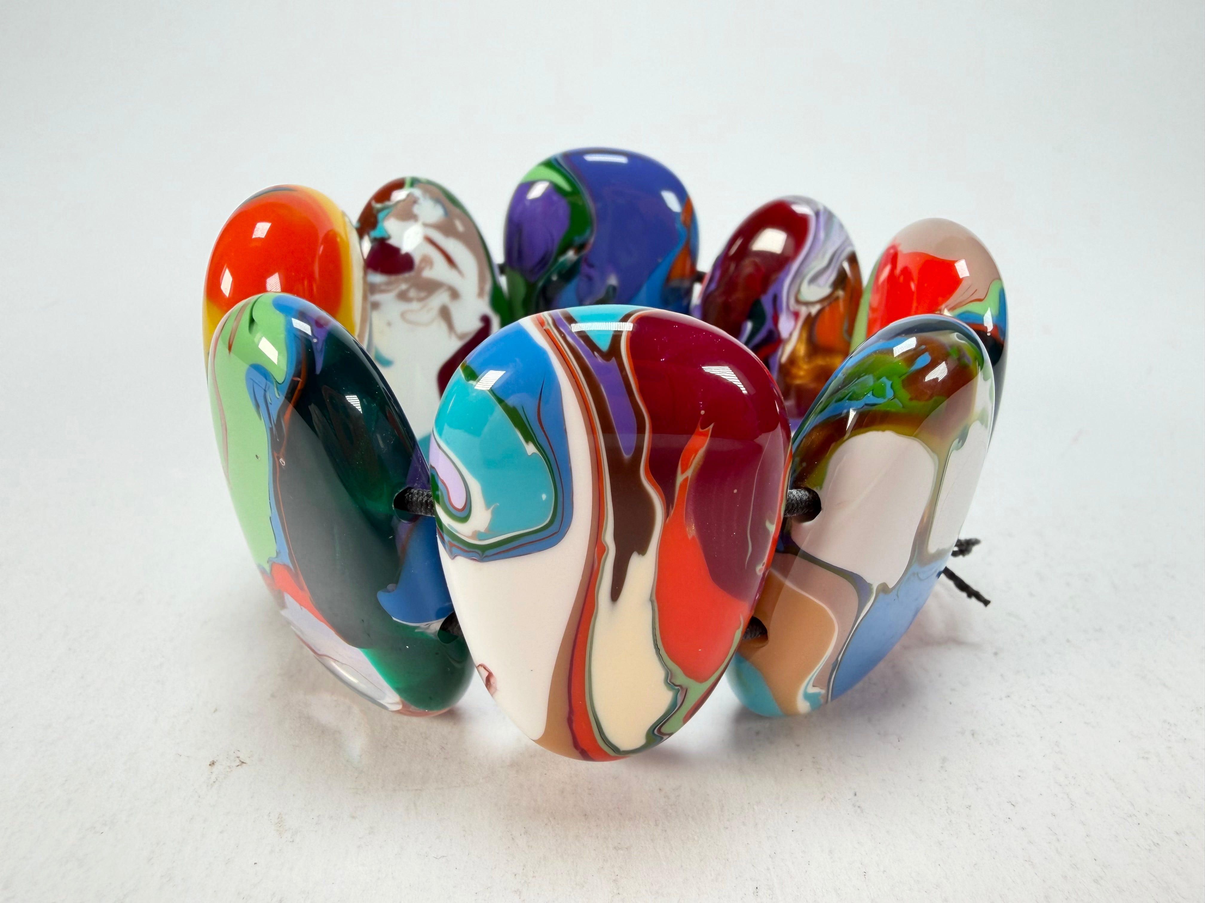 Sobral - Multi-Colour "Folha" Pollock Elasticated Resin Bracelet ( 005519 )