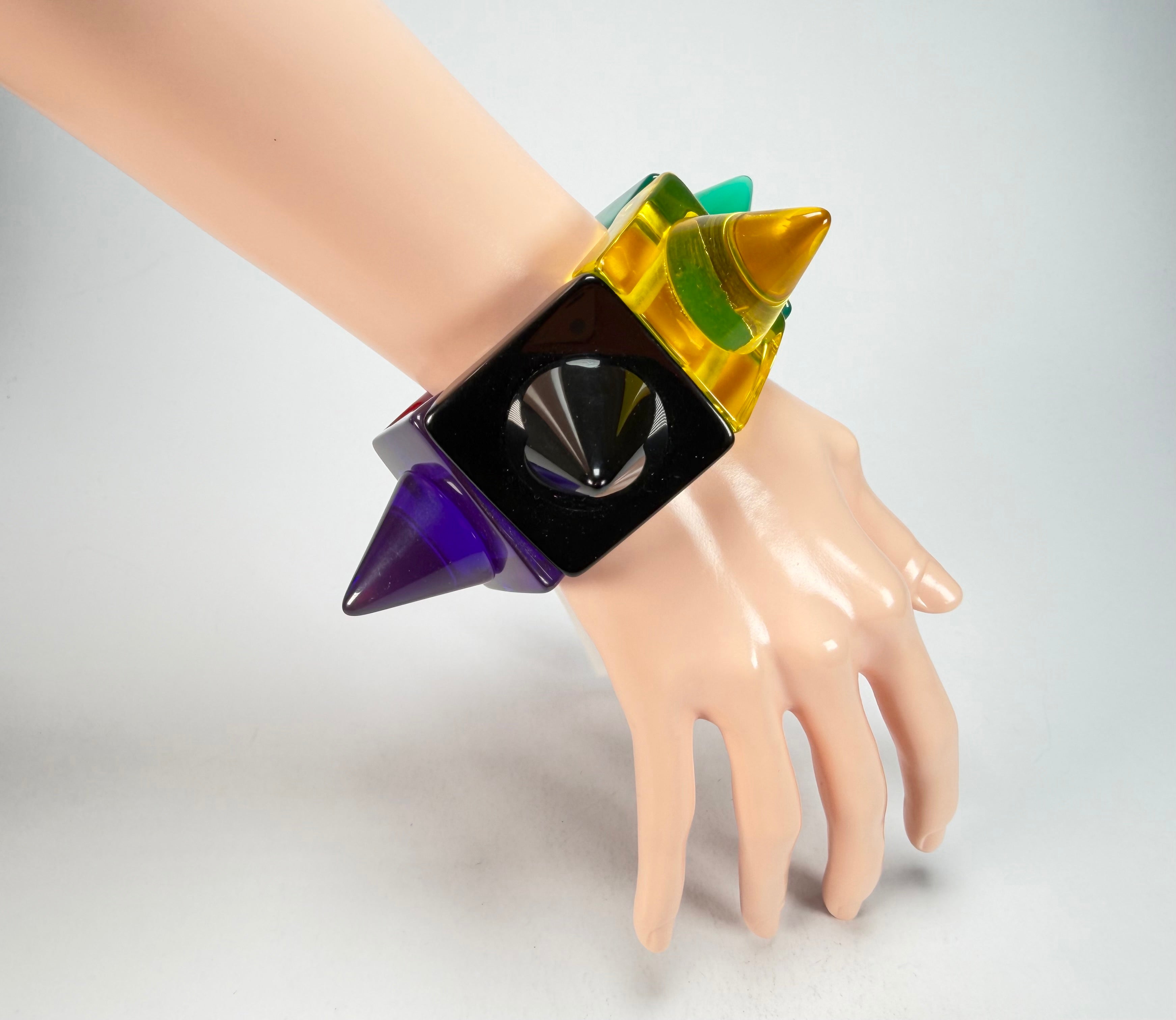 Sobral - Mix 2023 "Sabrina KL" Transparent Mix Resin Bracelet ( 002893 )