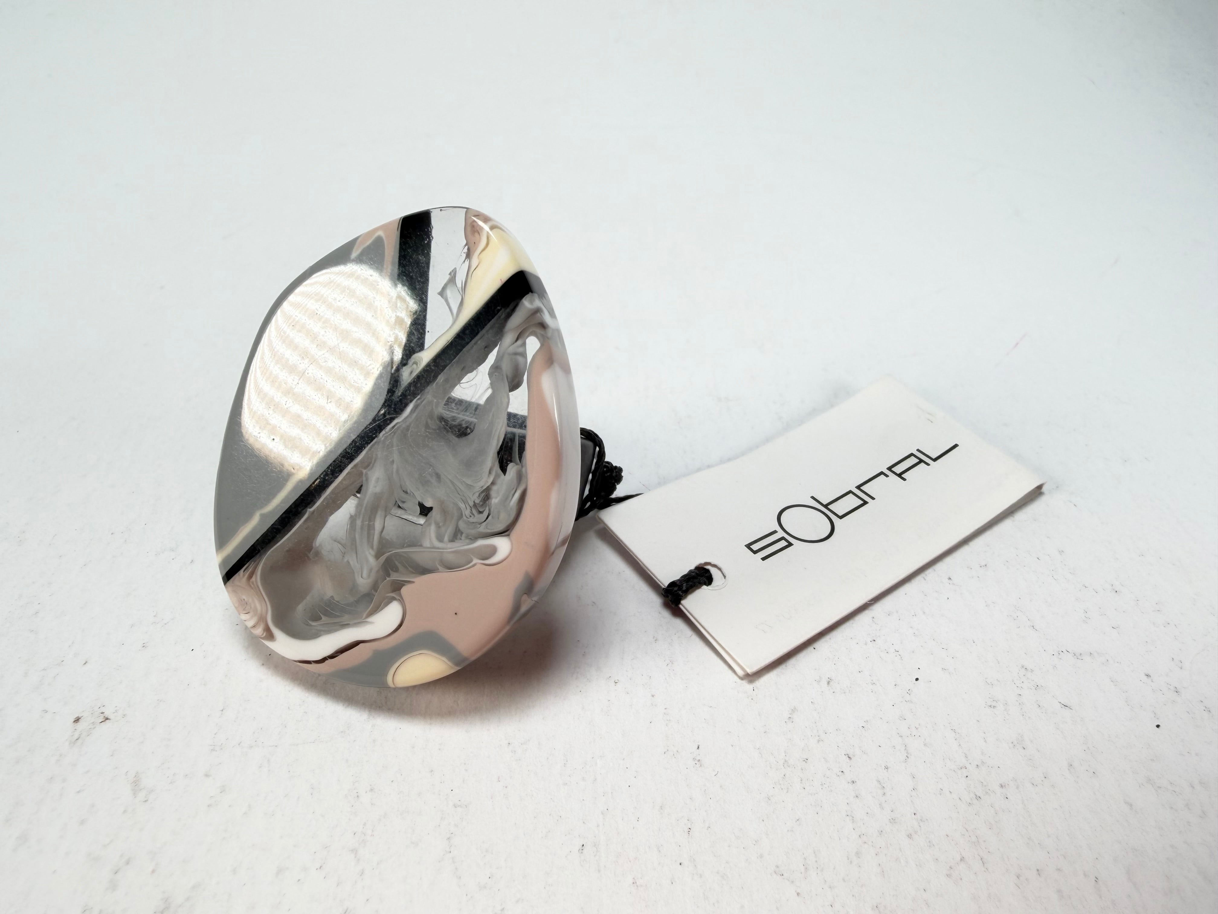 Sobral - Lágrima D'or "Namibia" Resin Ring ( 005113 ) - Size UK T / US 9