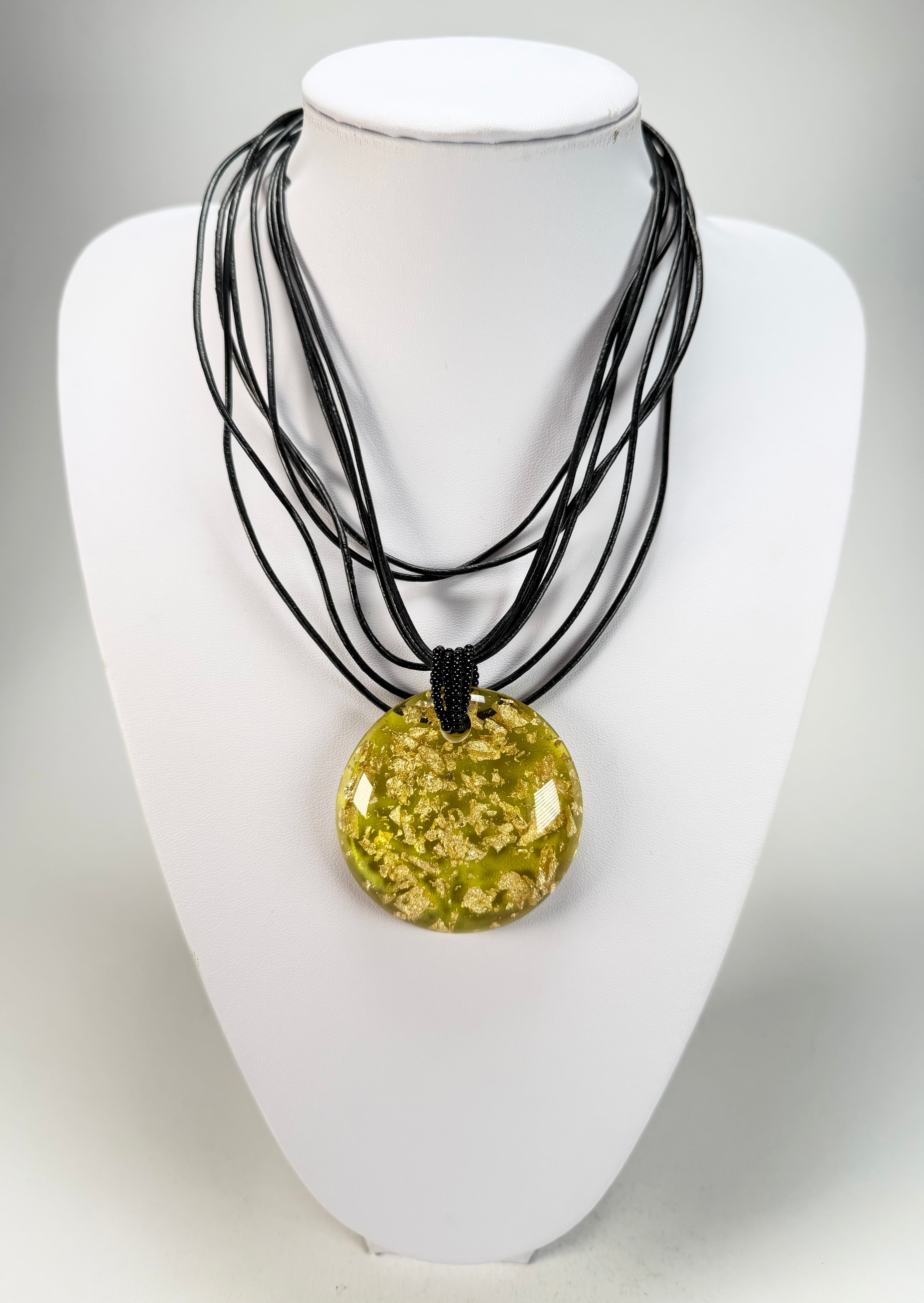 Sobral - Metalique "Venus" Yellow Gold Resin Necklace ( 004271 )