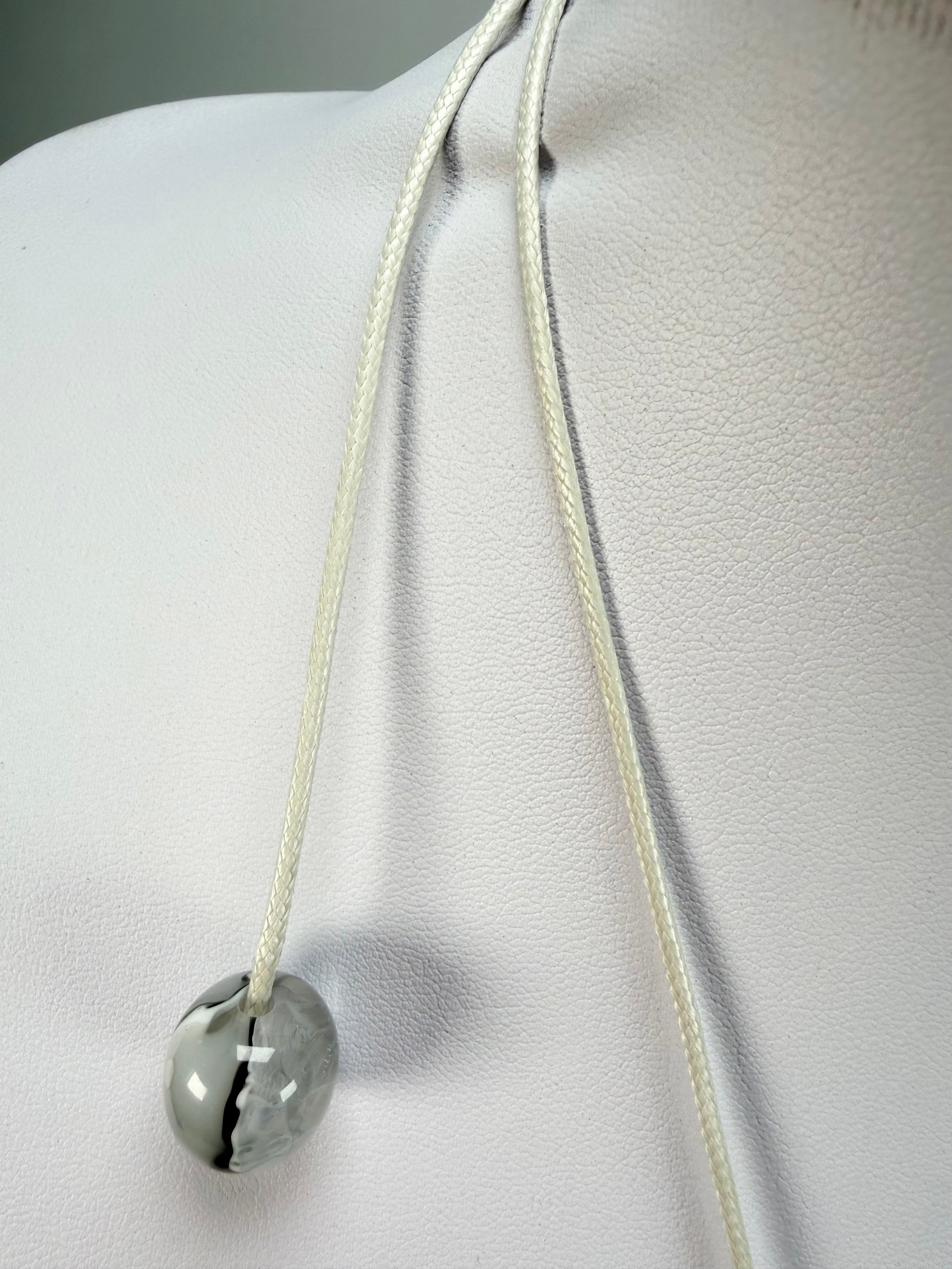 Sobral - Onda Gelo "Ancestral" Resin Necklace ( 005027 )
