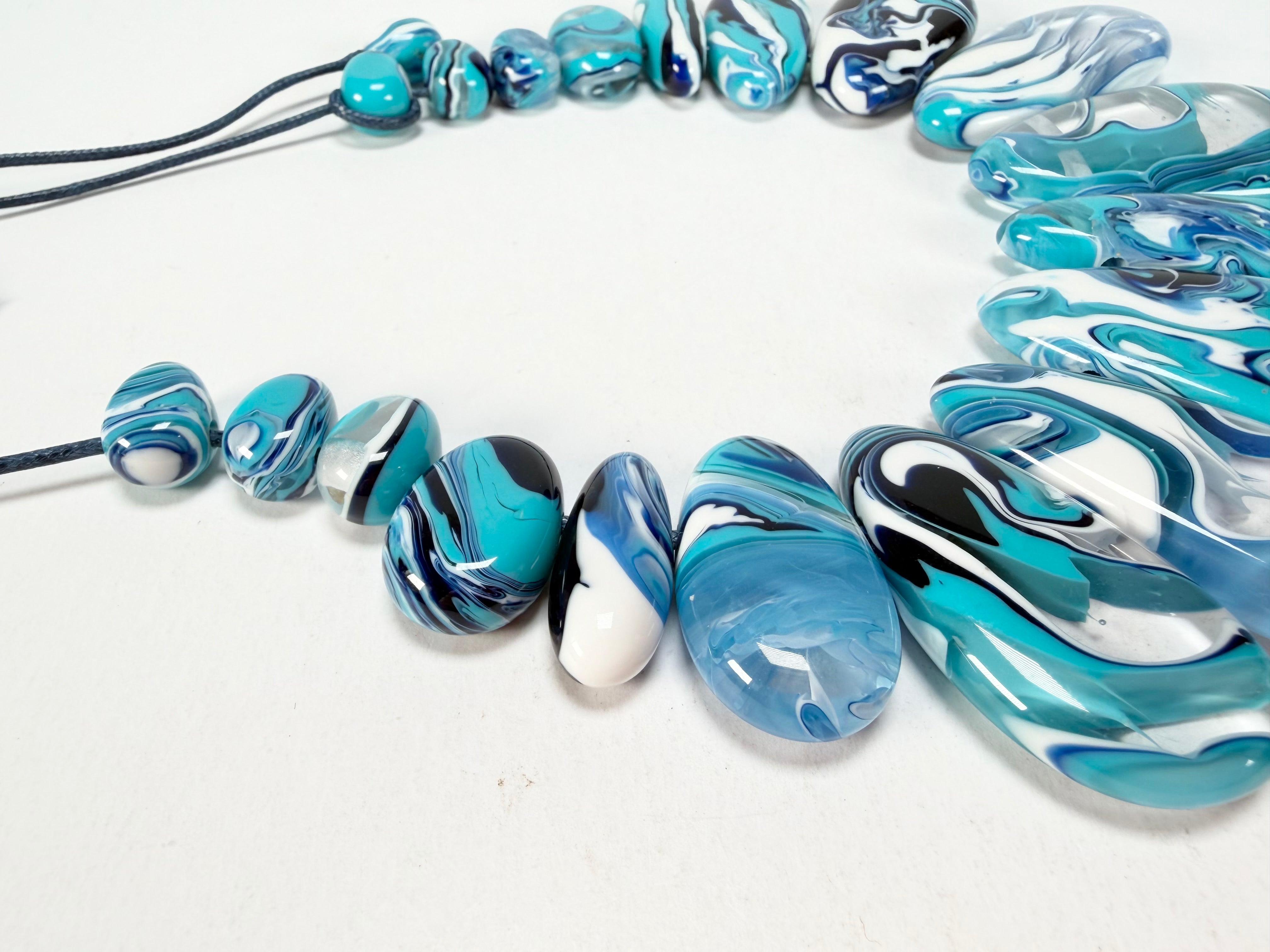 Sobral - Onda Azul "Marou" Blue Resin Necklace ( 005422 )