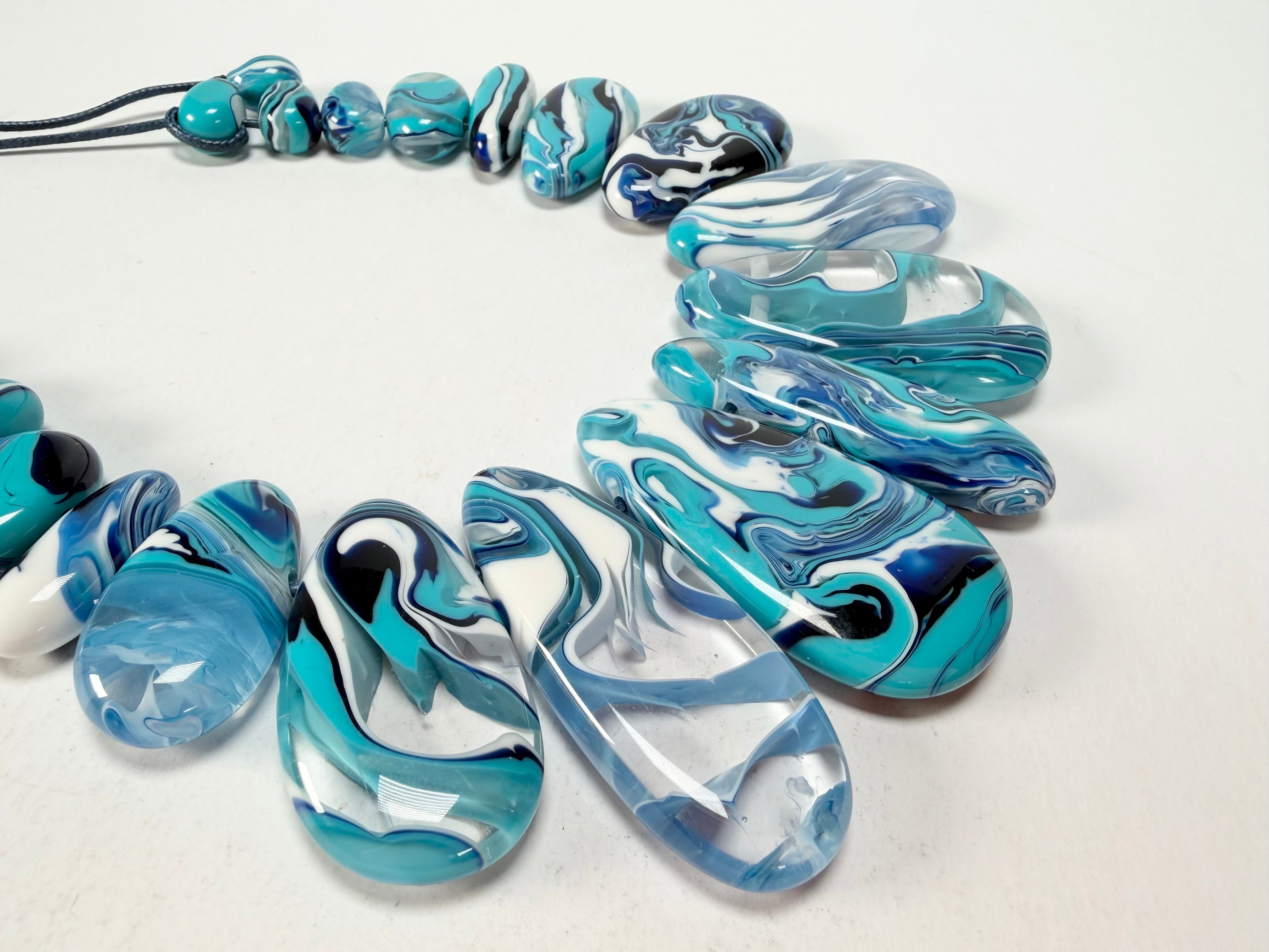 Sobral - Onda Azul "Marou" Blue Resin Necklace ( 005422 )
