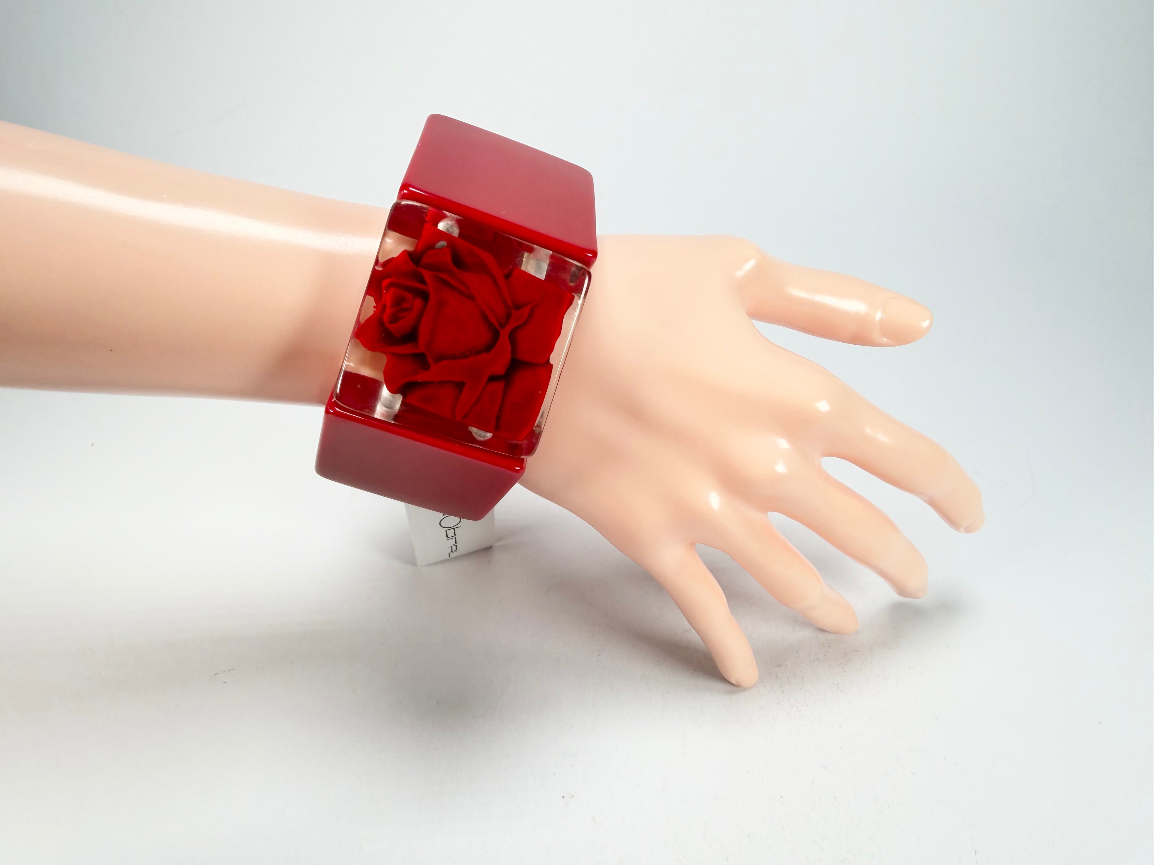 Sobral - Roses "Negra" Elasticated Resin Bracelet ( 004397 )