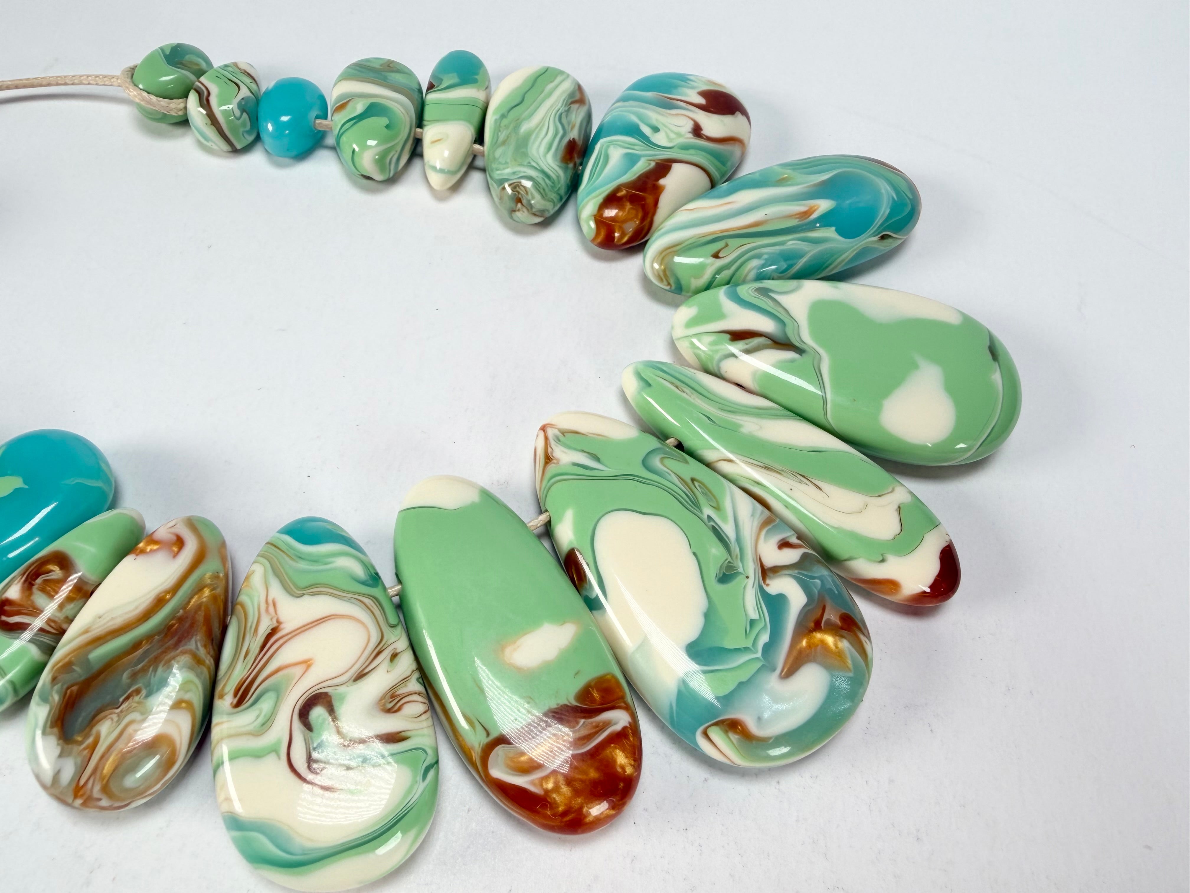 Sobral - Eteria "Marou" Resin Necklace ( 005422 )