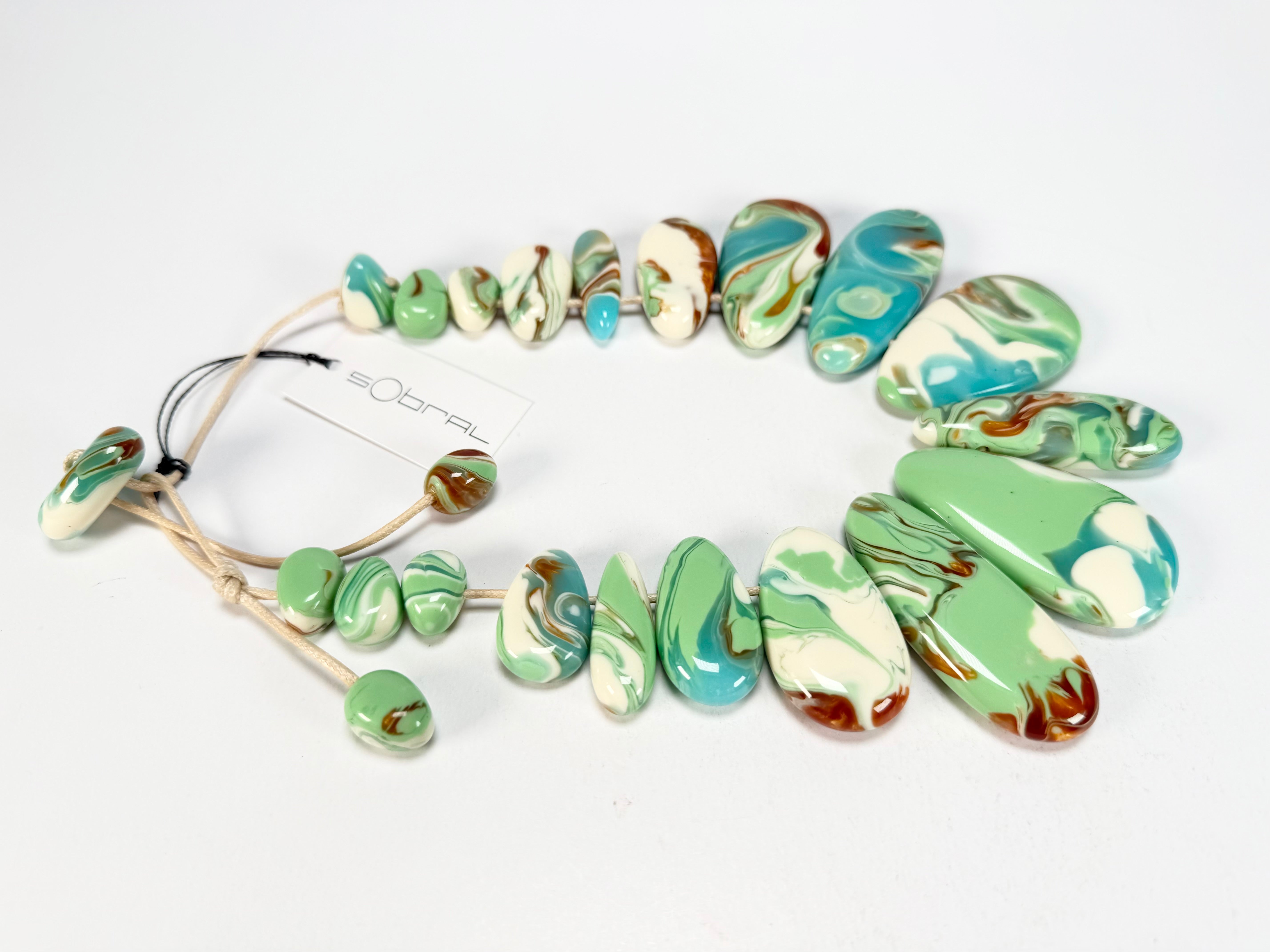 Sobral - Eteria "Marou" Resin Necklace ( 005422 )