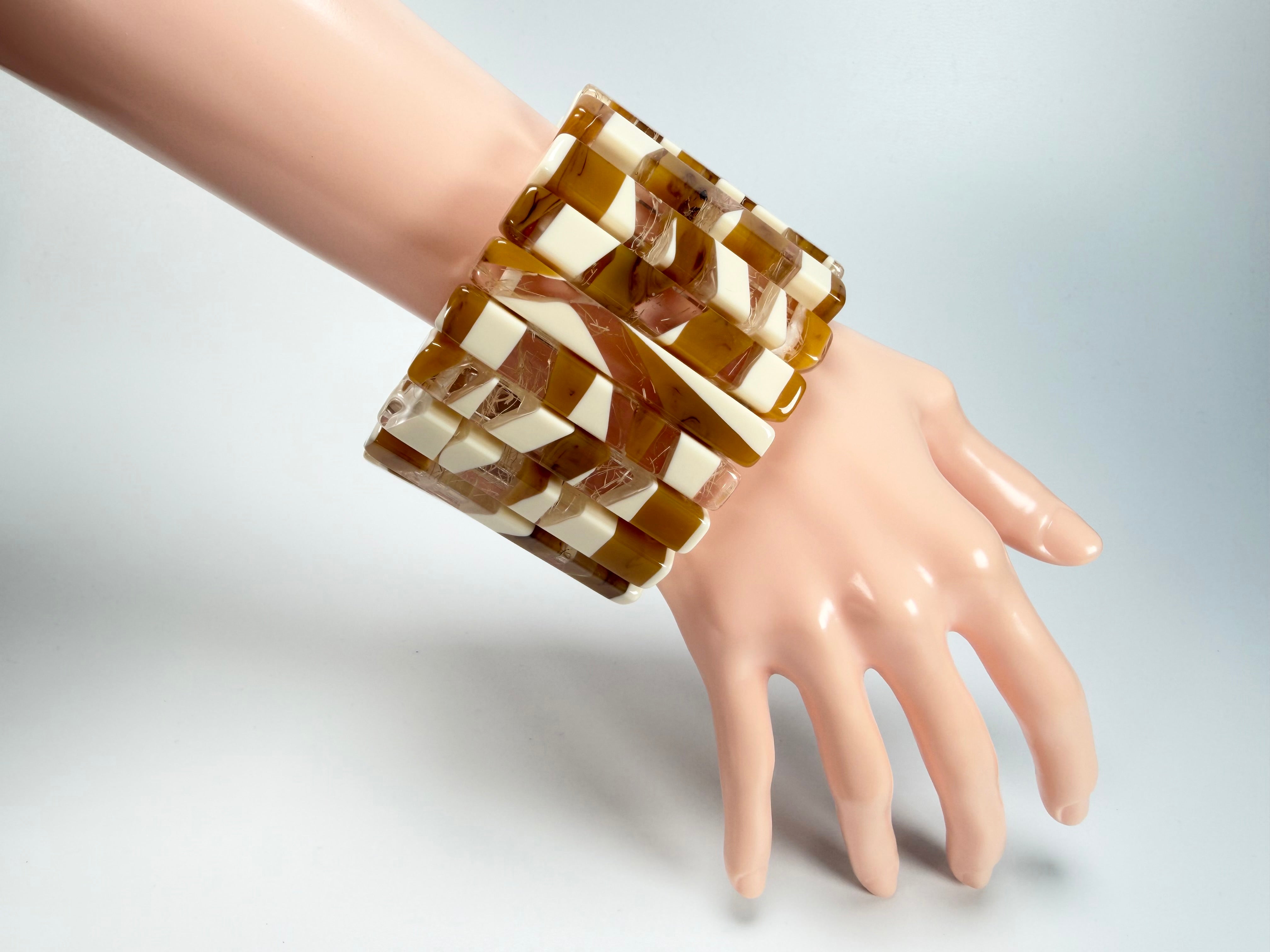Sobral - Memphis "Yasmin" Elasticated Resin Bracelet ( 003137 )